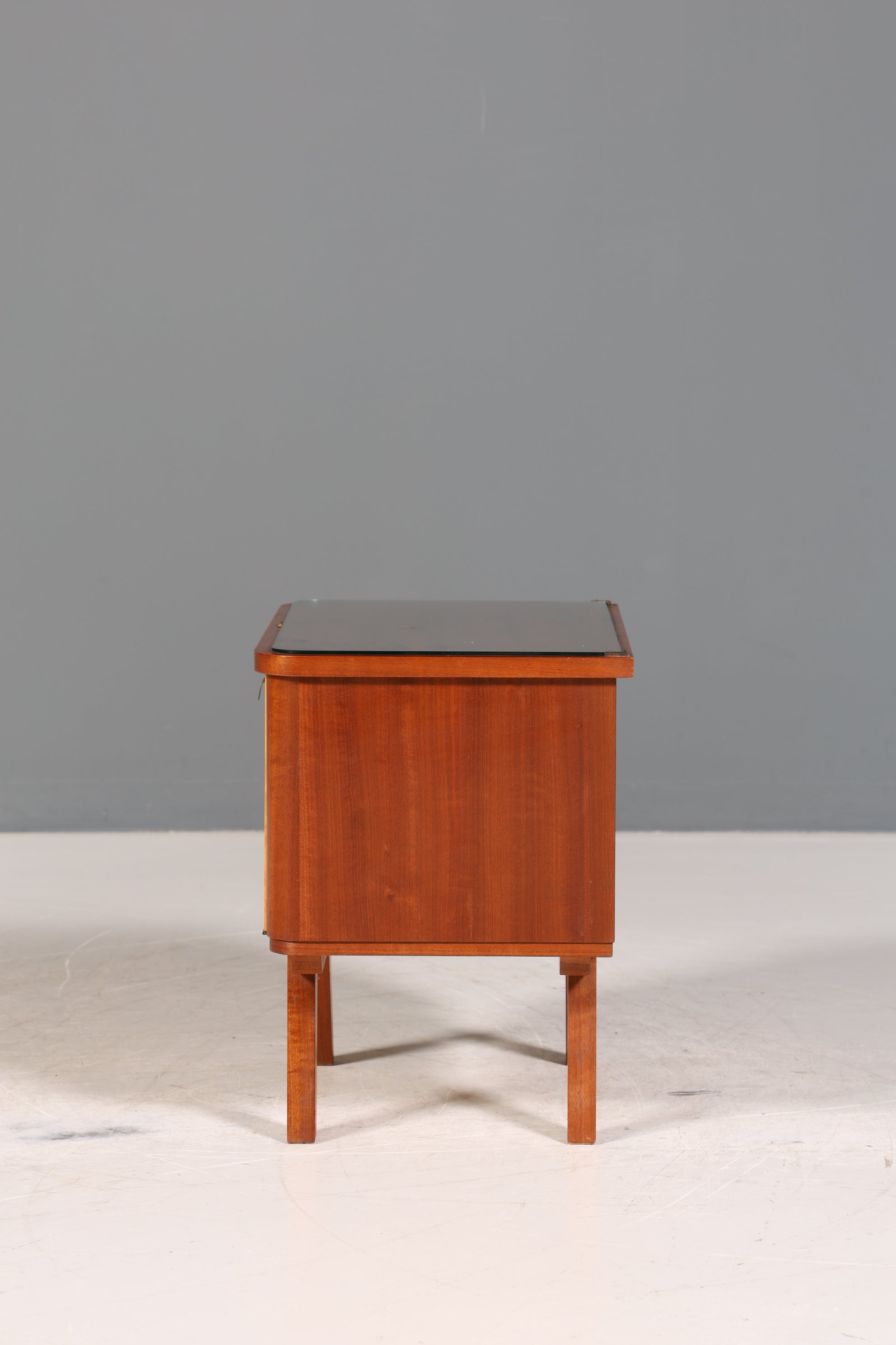 Wunderschöne Mid Century Kommode Vintage Klappschränkchen Retro Nachttisch 2 von 2