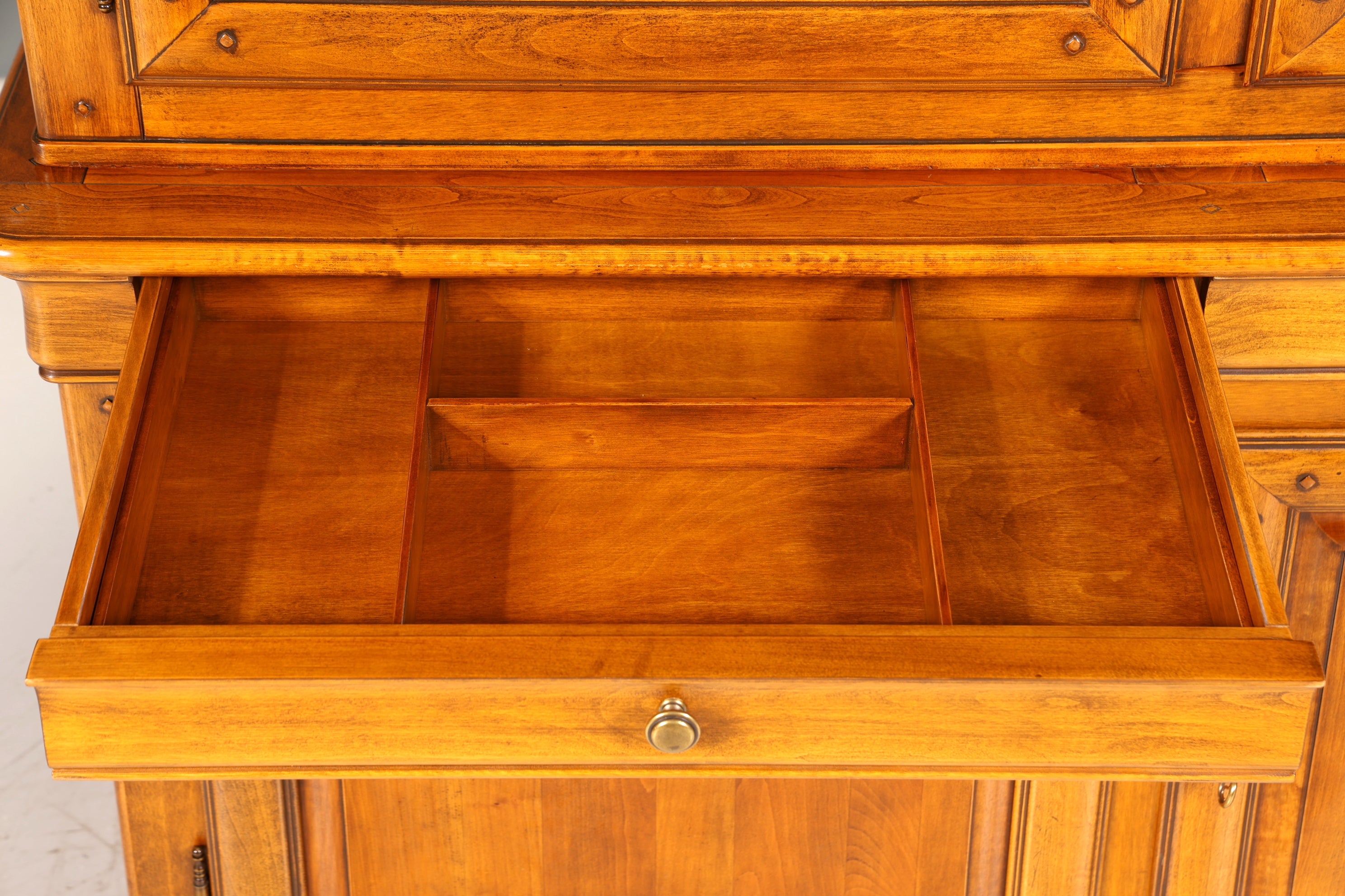 ENG06 | E013 Traumhafte Original Selva Vitrine Antik Stil massiv Holz Buffet Villa Borghese Schrank Bibliothek