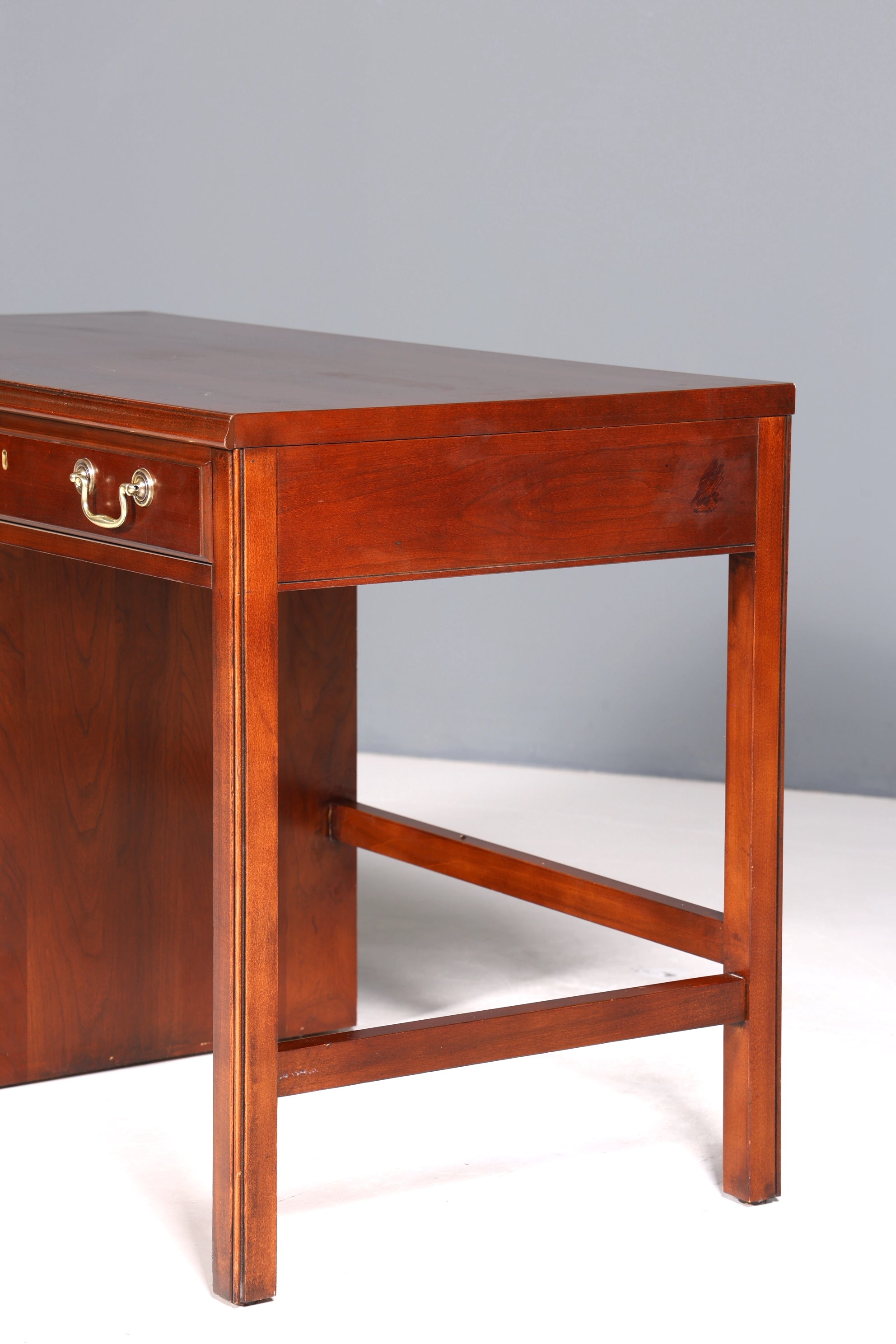 Wunderschöner Original Drexel Heritage Schreibtisch Antik Stil Bürotisch Office Table USA 2 von 2