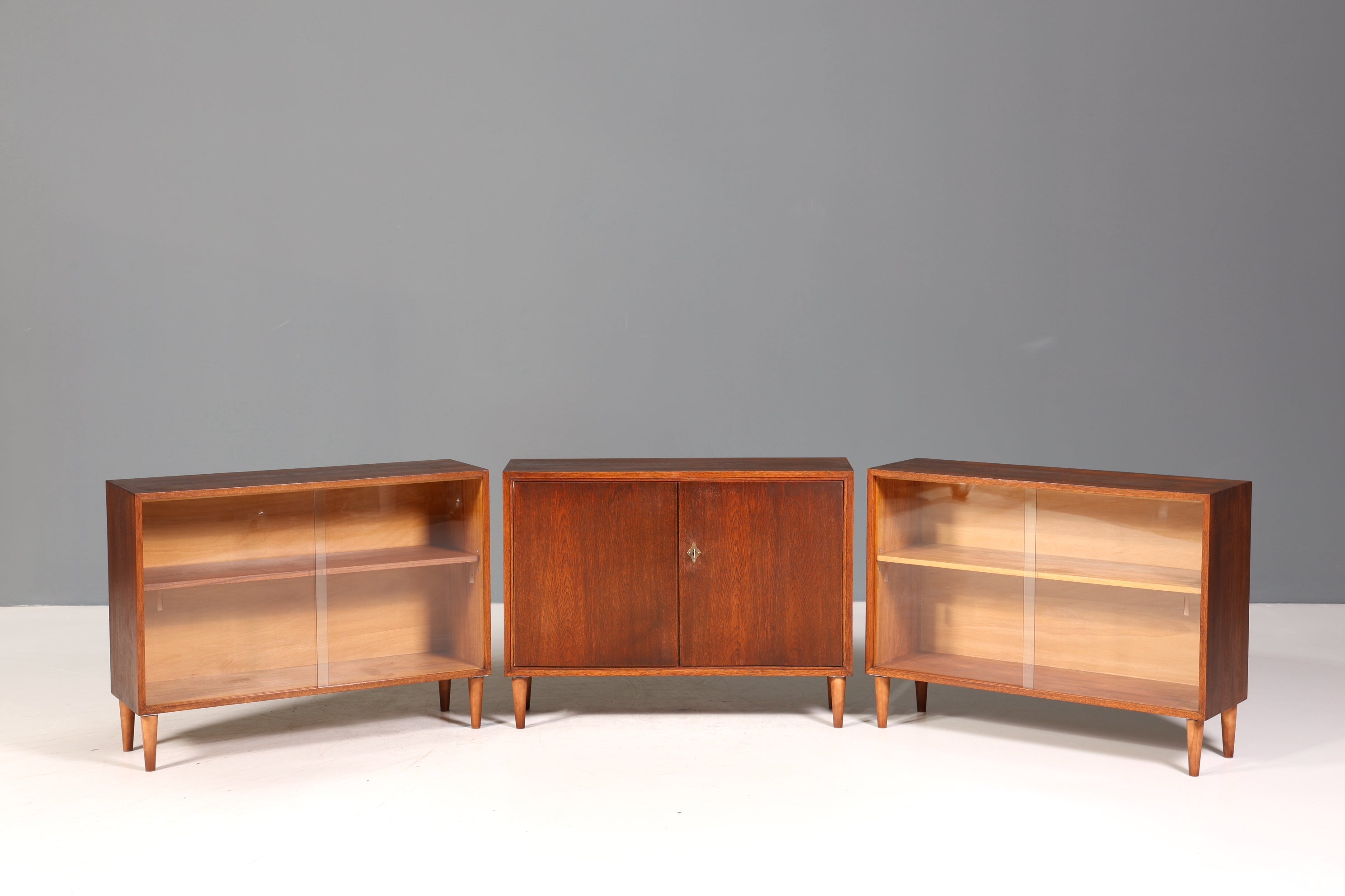 Wunderschöne Mid Century Vitrine Vintage Regal Retro Bücherregal 2 von 2