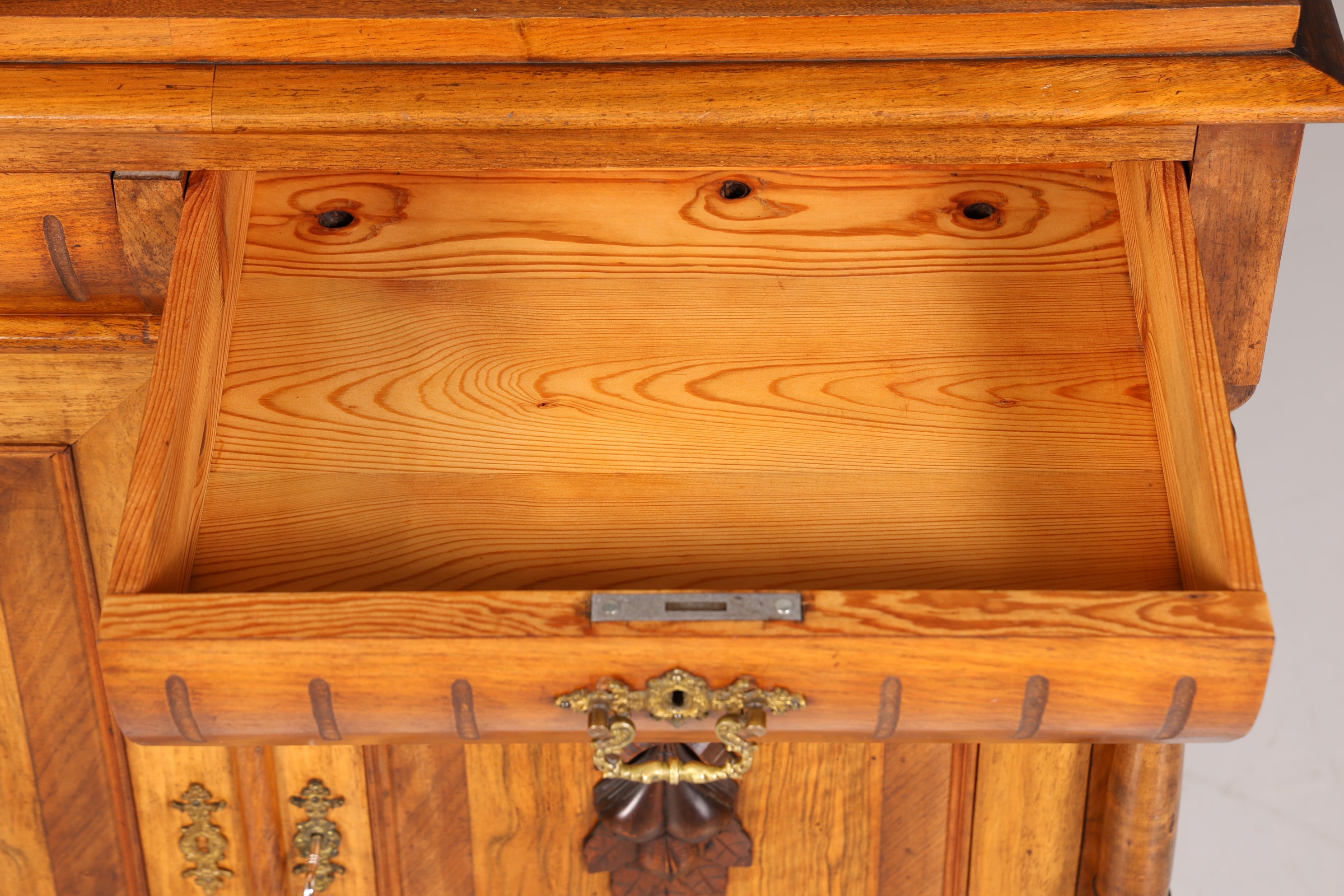 Wunderschöner Gründerzeit Schrank Gründerzeit Nussbaum Kommode um 1890