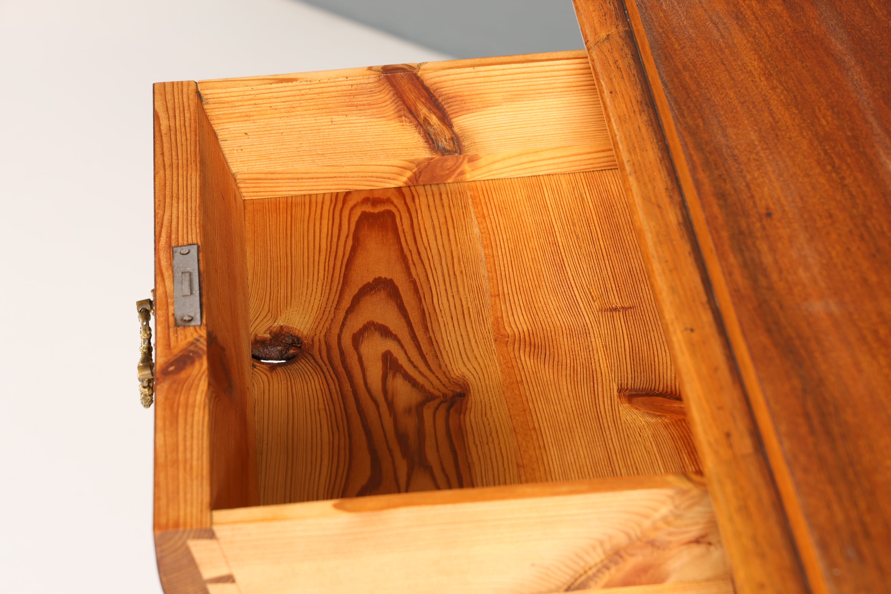 Wunderschöner Gründerzeit Schrank Gründerzeit Nussbaum Kommode um 1890