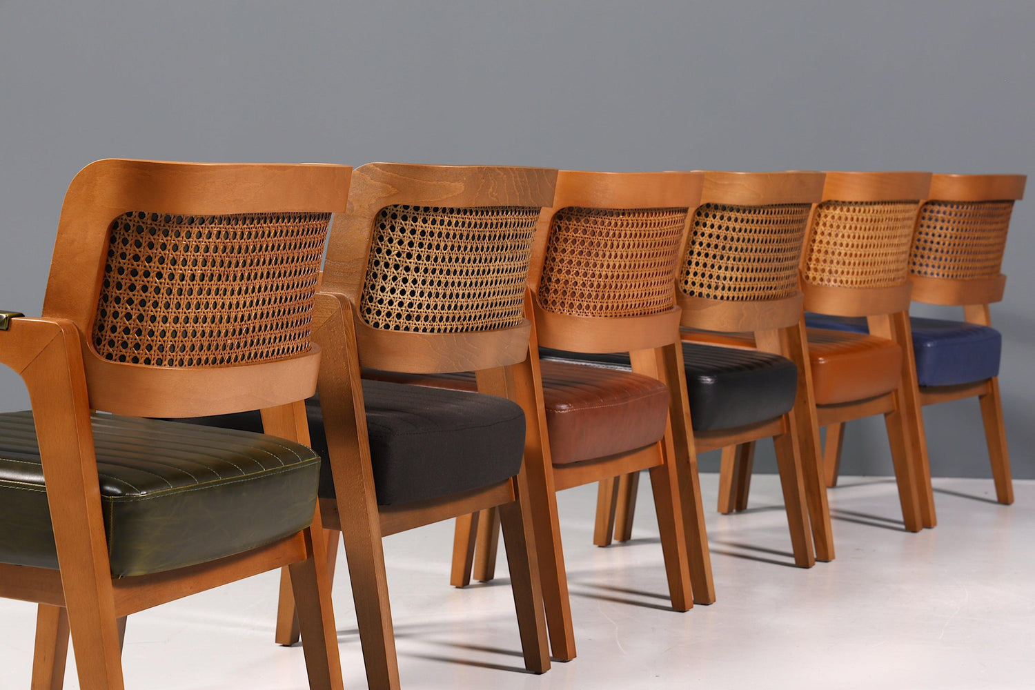 Edler Armlehnstuhl "Lima" Esszimmerstuhl mit Korbgeflecht in blau Polsterstuhl Armlehnstuhl Sekretär Stuhl