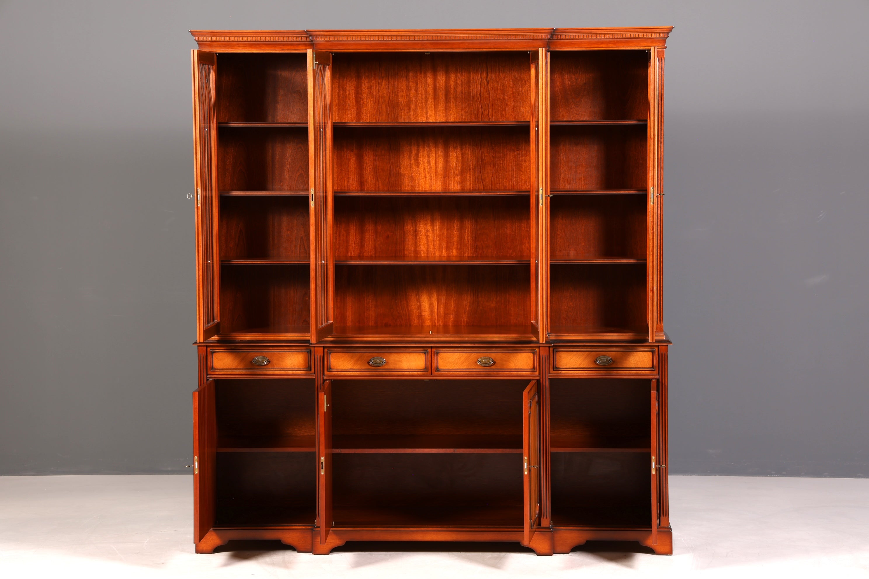 G719 Finish Wunderschöne Englische Vitrine Bibliothek Bücherschrank UK Buffet Schrank 60s Jahre (Kopie)