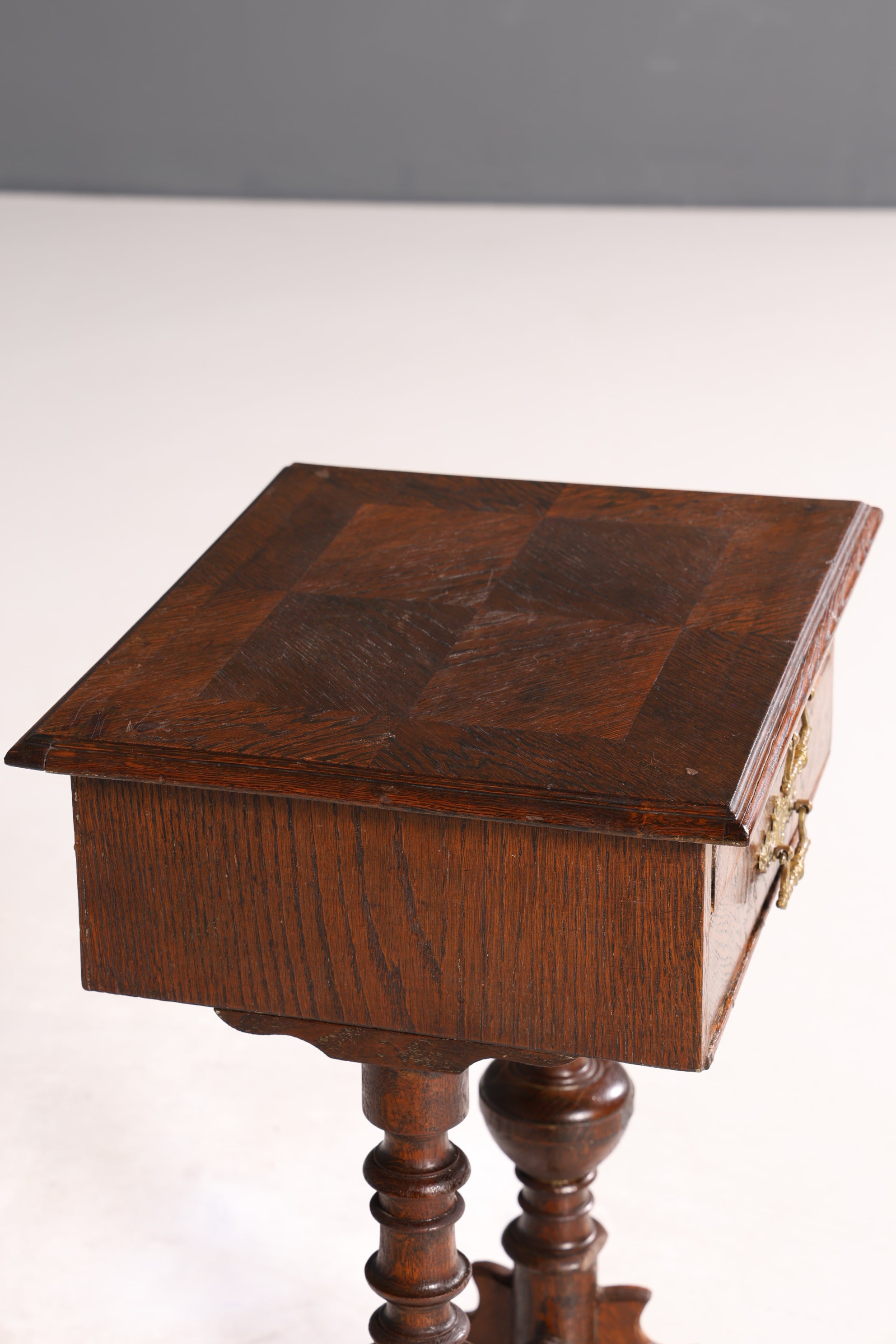 Stilvoller Gründerzeit Beistelltisch Louis Philippe Nähtisch Antik Ablagetisch um 1880