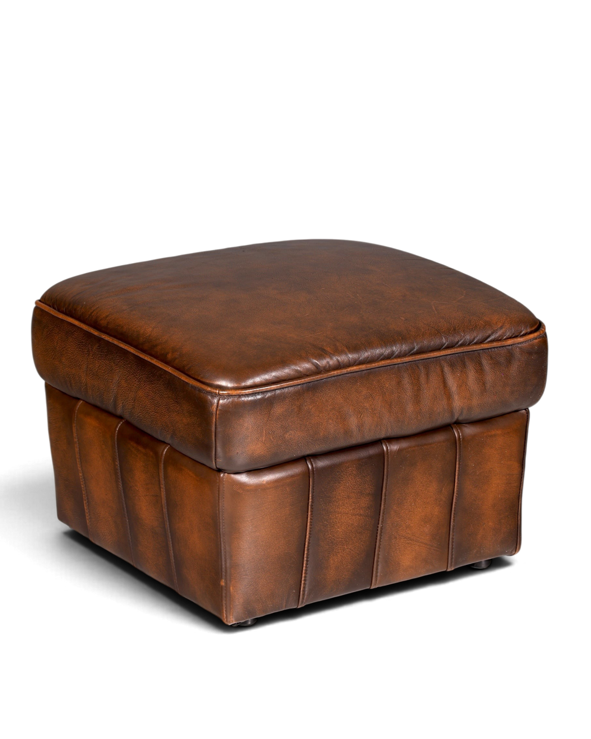 Hauptstadt Möblerei Chesterfield Hocker aus braunem Echtleder im Vintage-Stil mit hochwertiger Verarbeitung