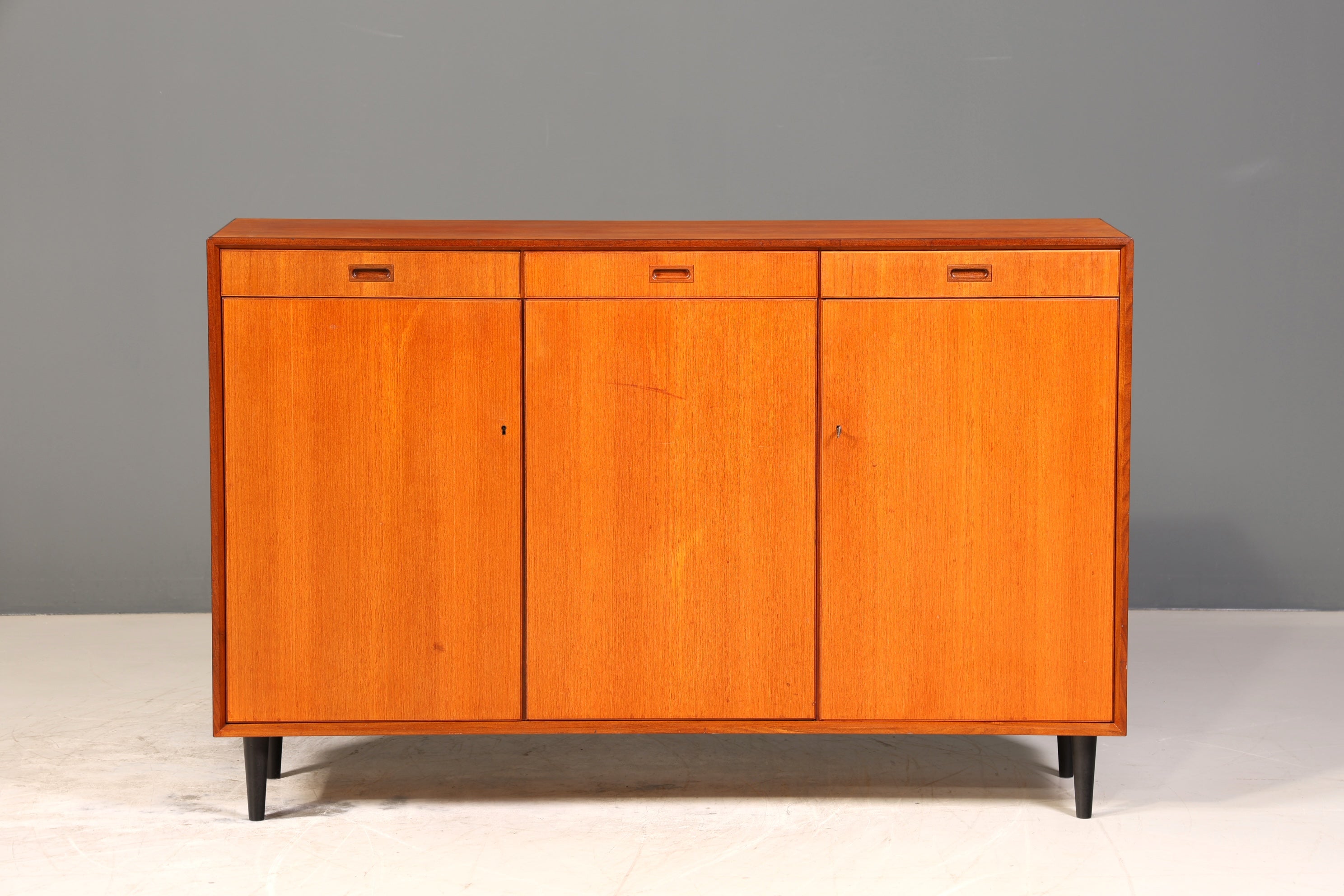 Wunderschönes Mid Century Highboard Sideboard Vintage Schrank 60er Jahre Büro Kommode Aktenschrank