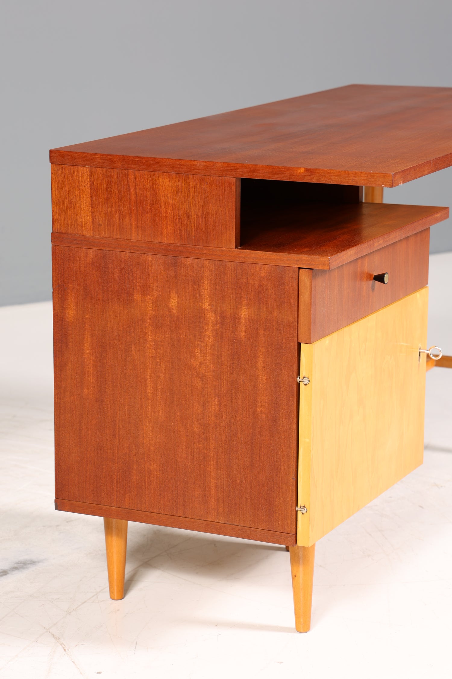 Wunderschöner Mid Century Schreibtisch Danish Design Bürotisch 60er Jahre Office Table