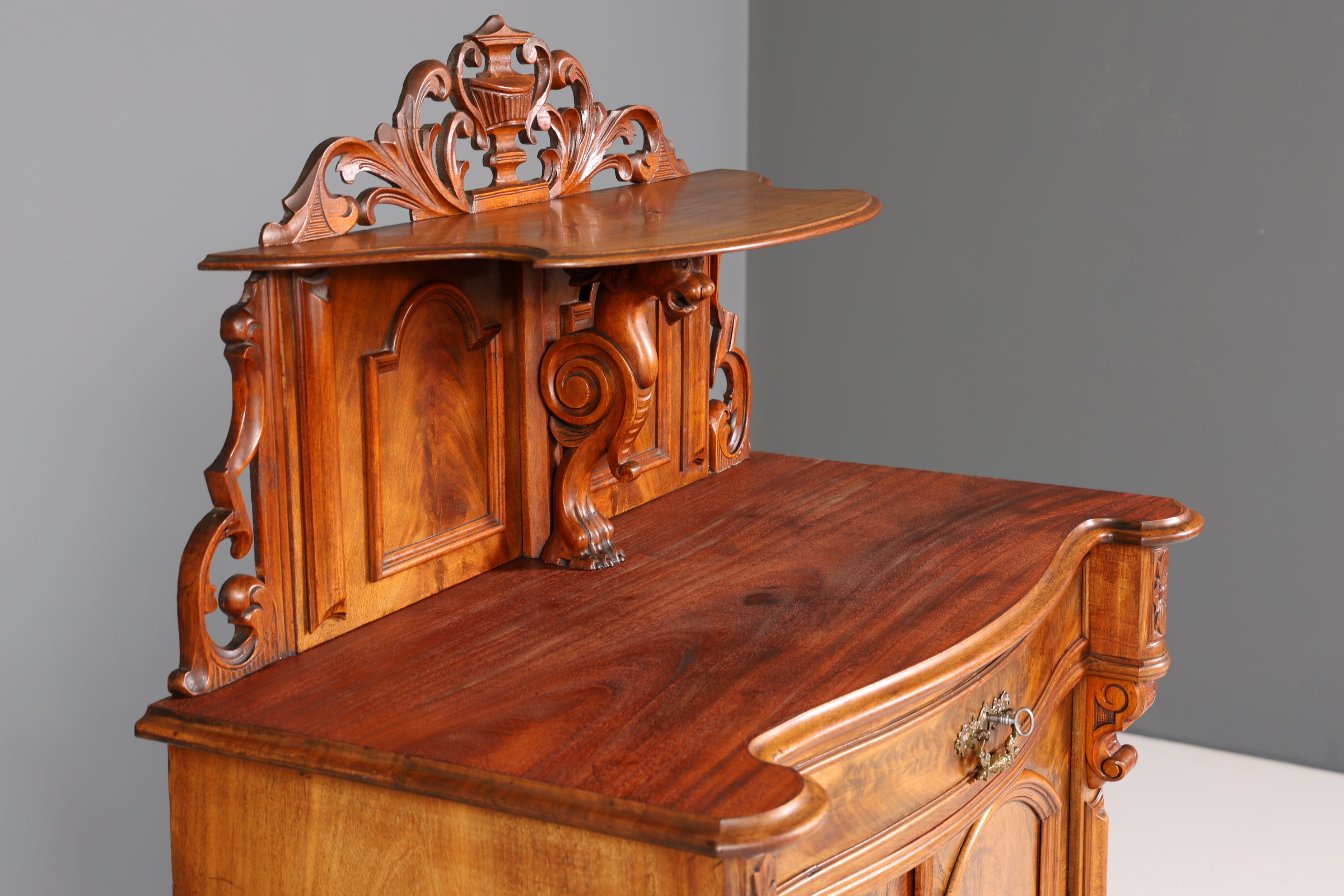Traumhafter Louis Philippe Schrank um 1880 Gründerzeit Vertiko Aufsatz Schrank