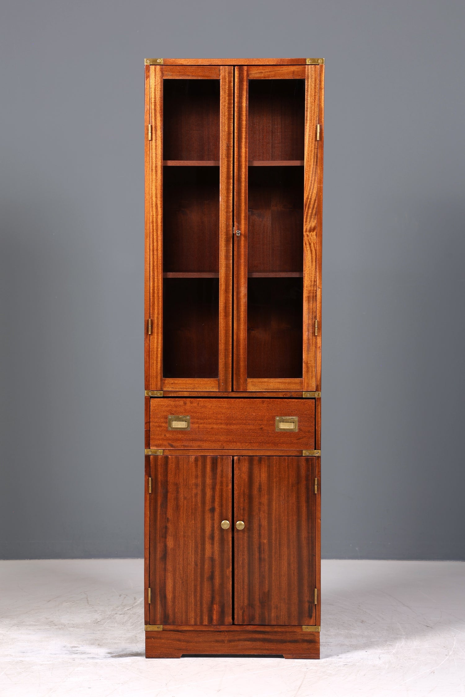 Wunderschöne Englische Vitrine Maritime Bibliothek Schrank echt Holz Geschirrschrank Regal 3 von 3