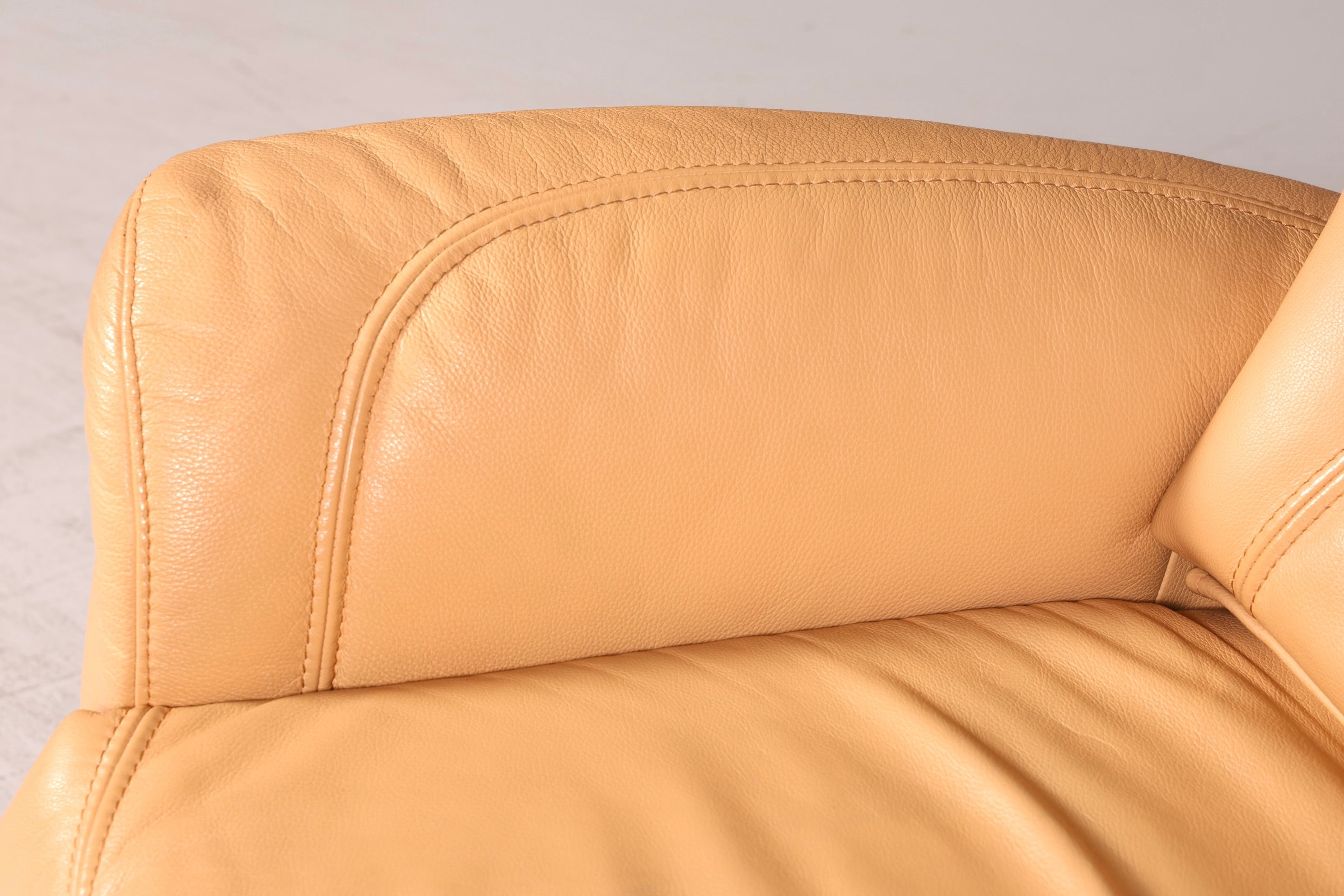 Wunderschöner Himolla Relaxsessel Echtleder Beige Fernsehsessel Ruhesessel mit Liegefunktion Vintage