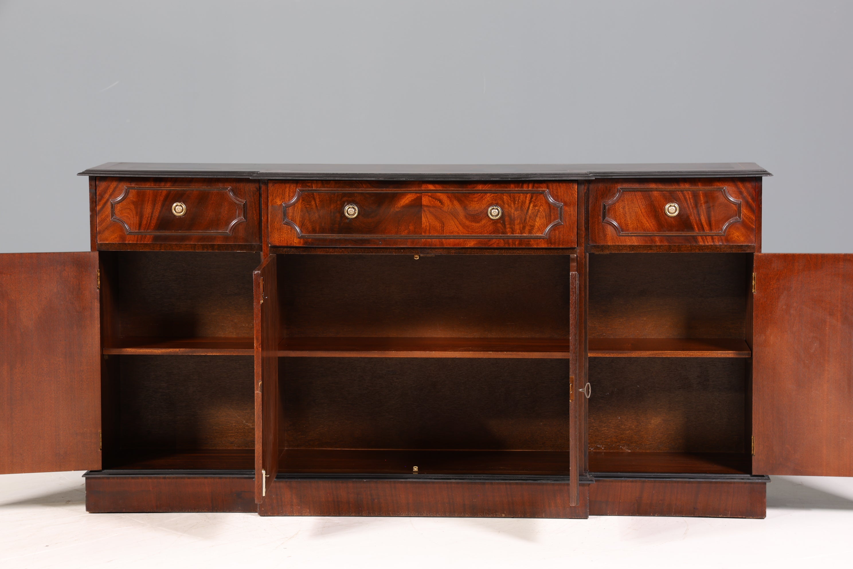 Wunderschönes Englisches Sideboard Mahagoni Schrank Antik 60s Buffetschrank Kommode