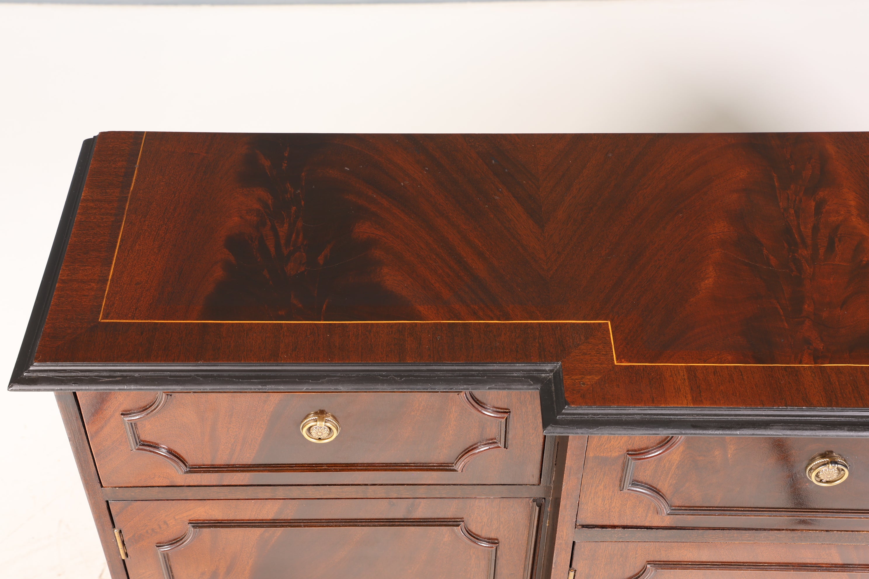 Wunderschönes Englisches Sideboard Mahagoni Schrank Antik 60s Buffetschrank Kommode