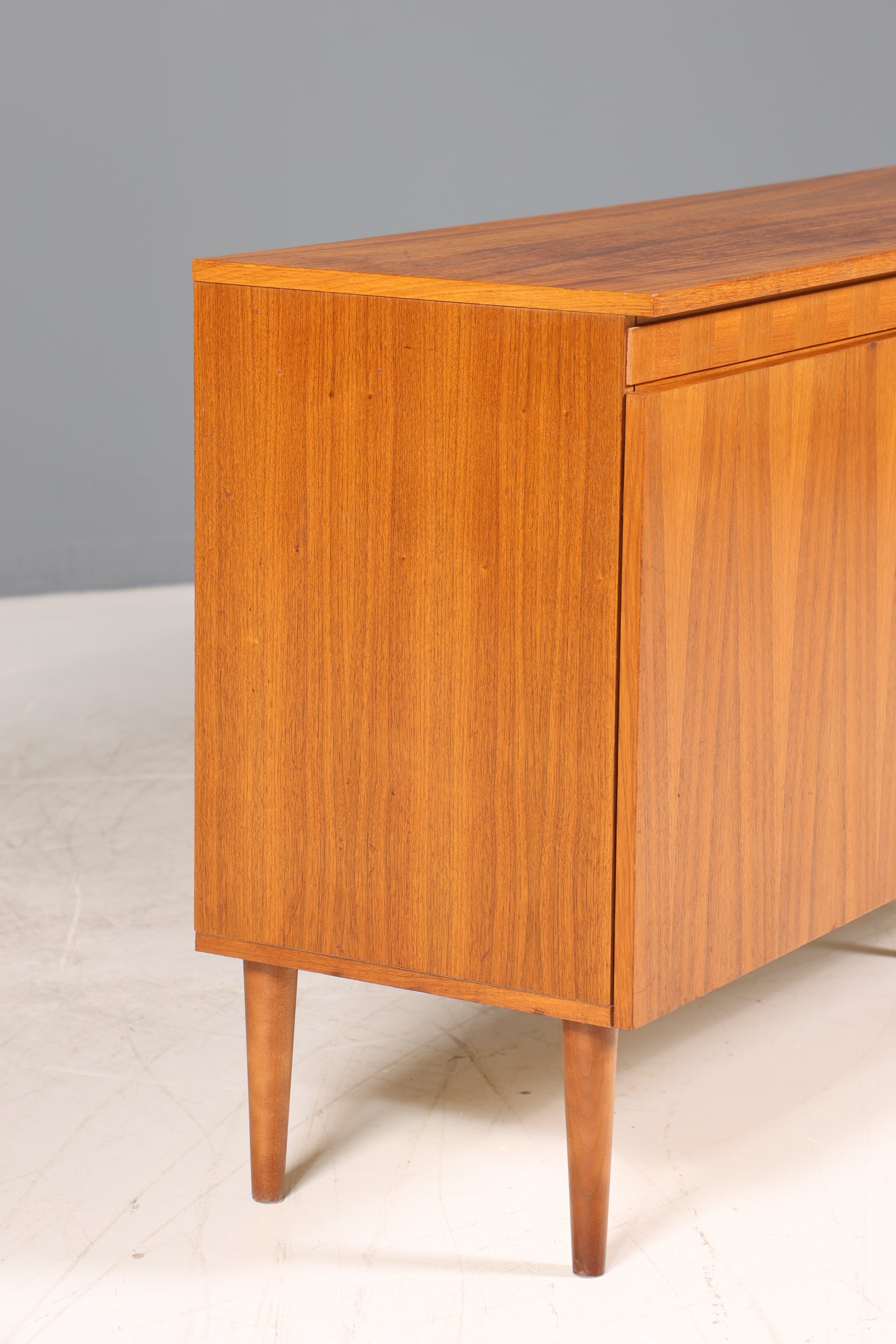 Schlichtes XXL Mid Century Sideboard Vintage TV Kommode 60s Schrank Retro Longboard