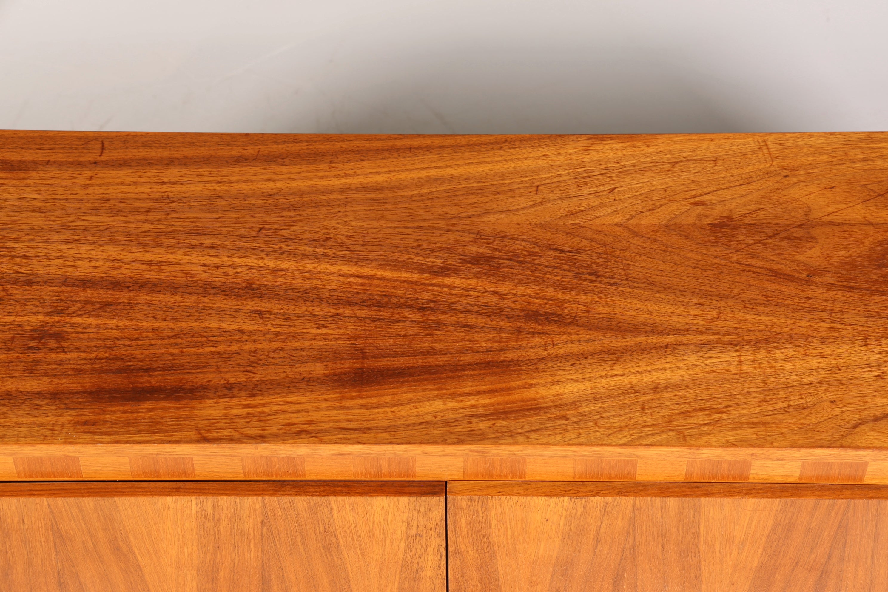 Schlichtes XXL Mid Century Sideboard Vintage TV Kommode 60s Schrank Retro Longboard