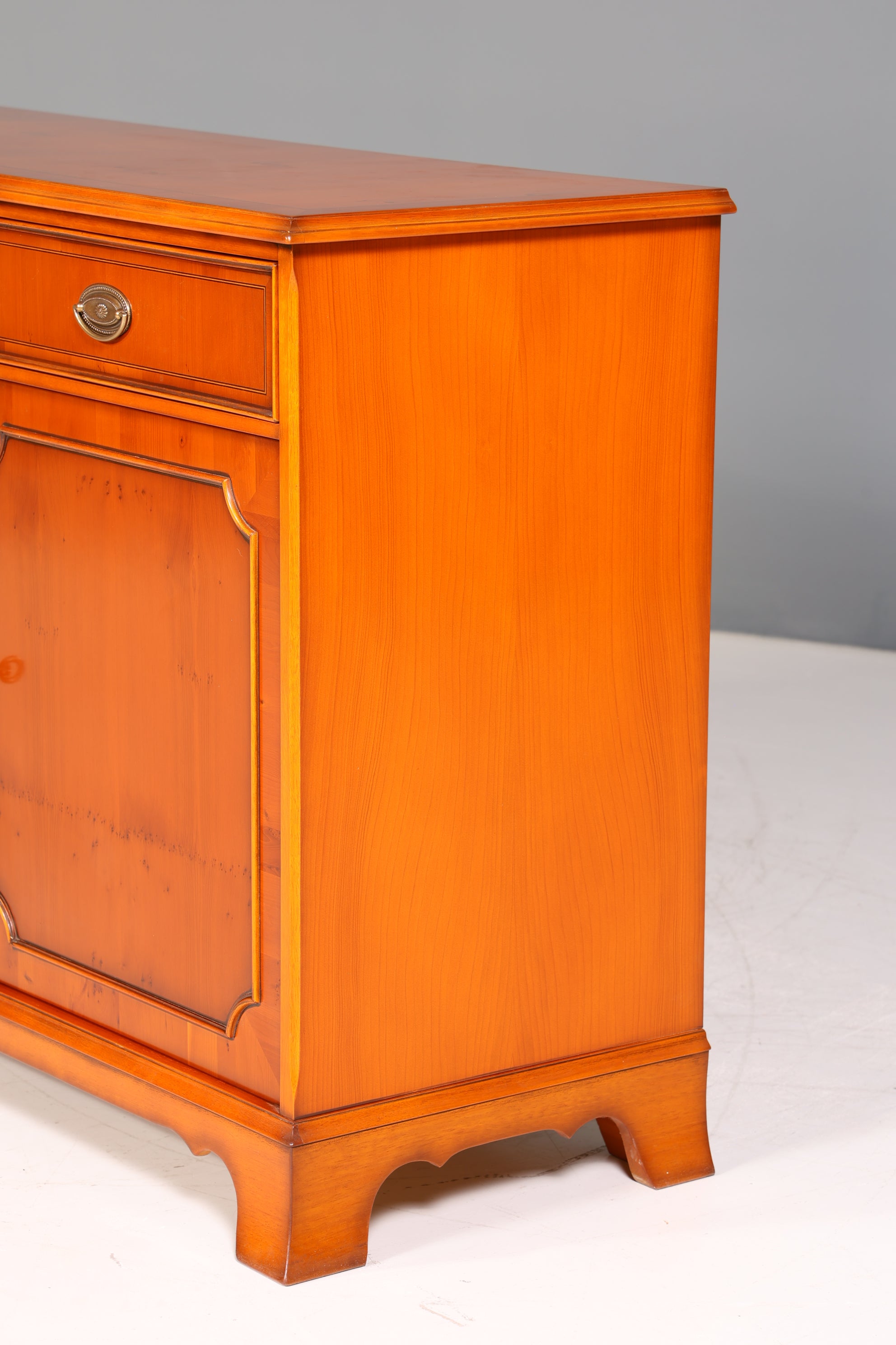 Traumhaftes Englisches Sideboard Original Heldense Buffet Antik Stil Schrank Anrichte
