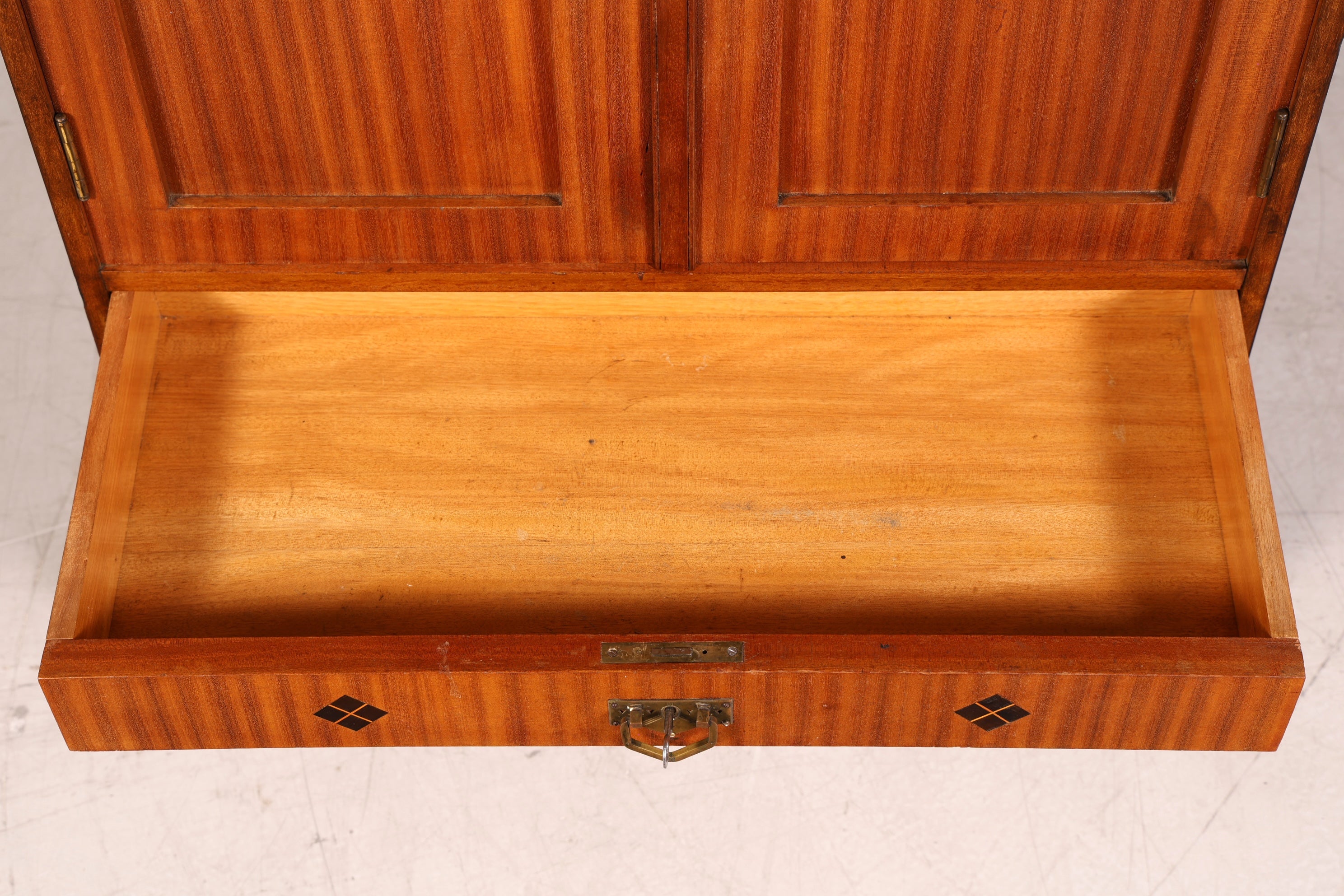 G776 Finish Traumhafte Jugendstil Vitrine Antike Holz Bücherschrank Eiche Antik Schrank Geschirrschrank (Kopie)