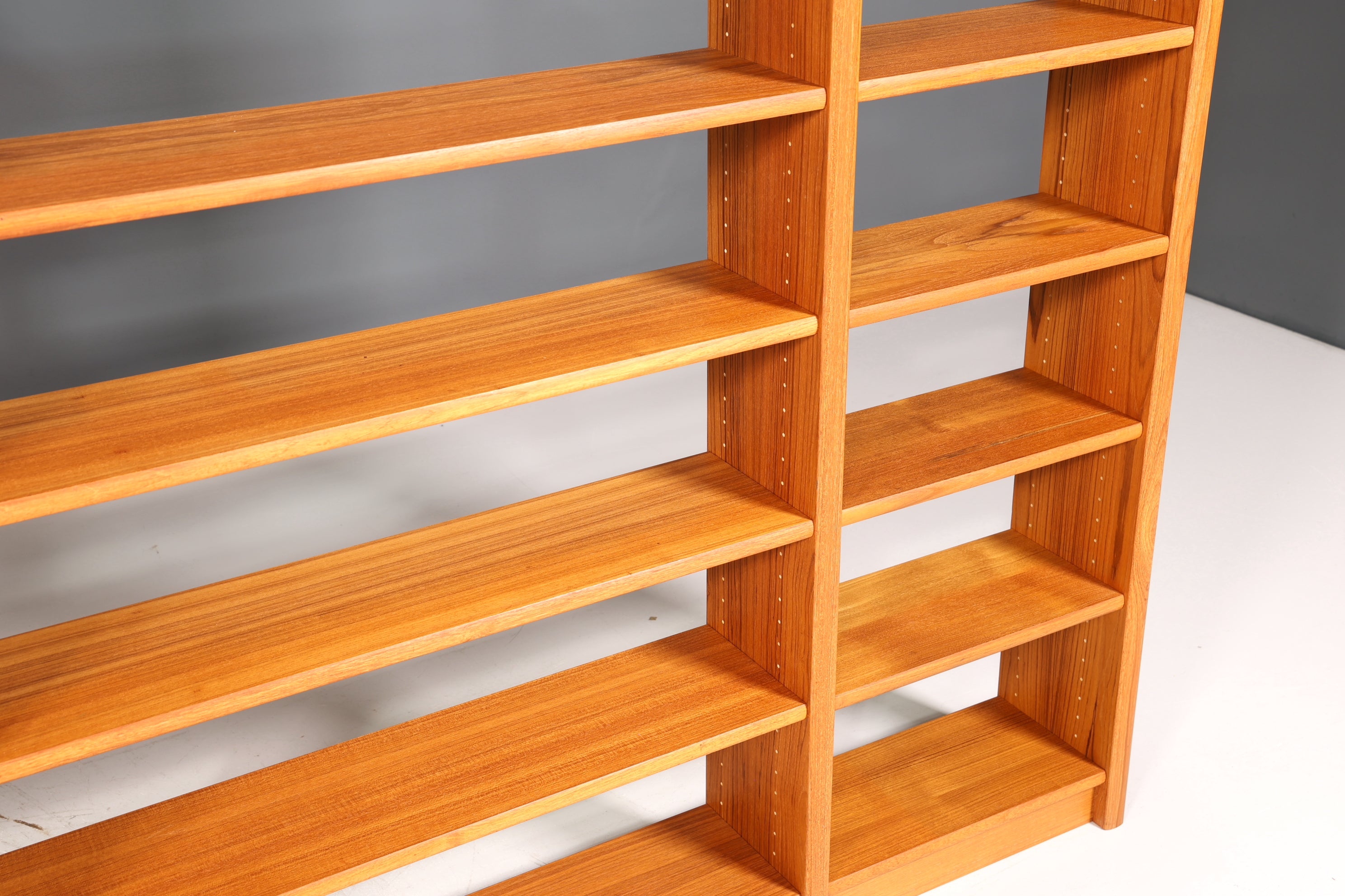 Seltenes XXL Mid Century Regal Danish Design Teak Vintage Bücherregal Schrank Buchablage 60s Bookshelf Bibliothek