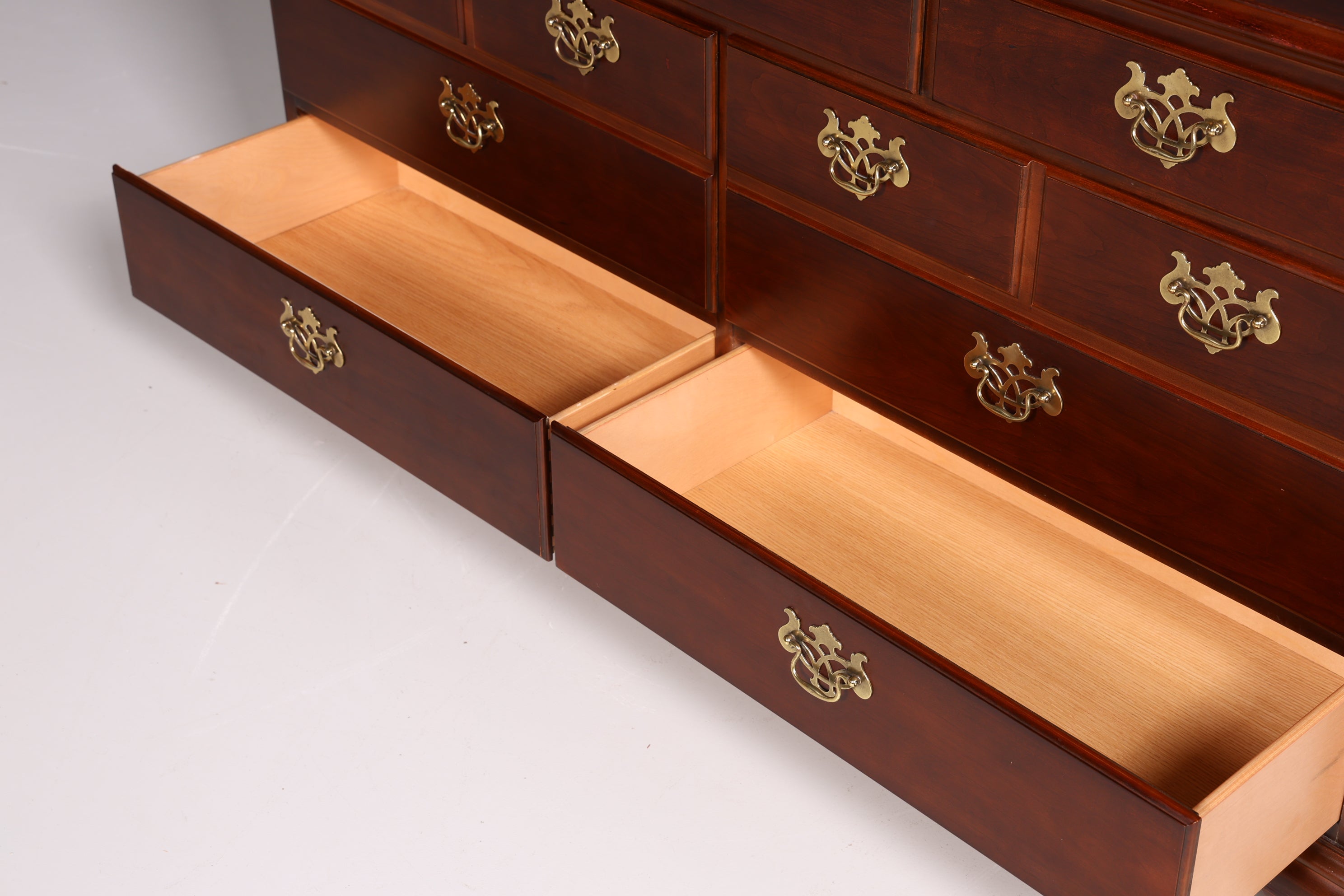 Wunderschönes Sideboard der Marke Drexel Heritage Antik Stil Schrank Kommode USA Anrichte Schubladenkommode