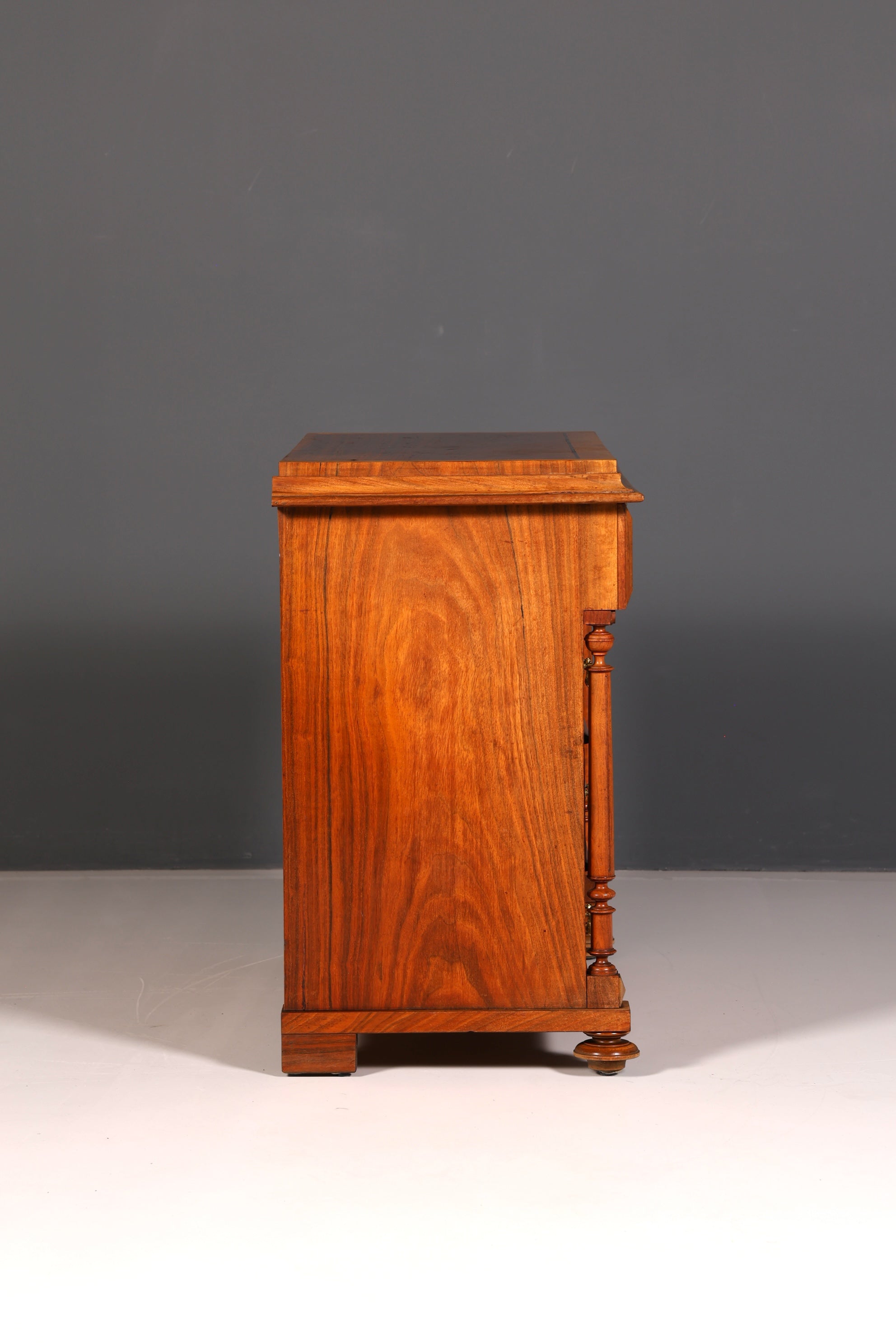 Wunderschöne Gründerzeit Kommode Jugendstil Antik Sideboard Schubladenkommode Wäschekommode Massivholz