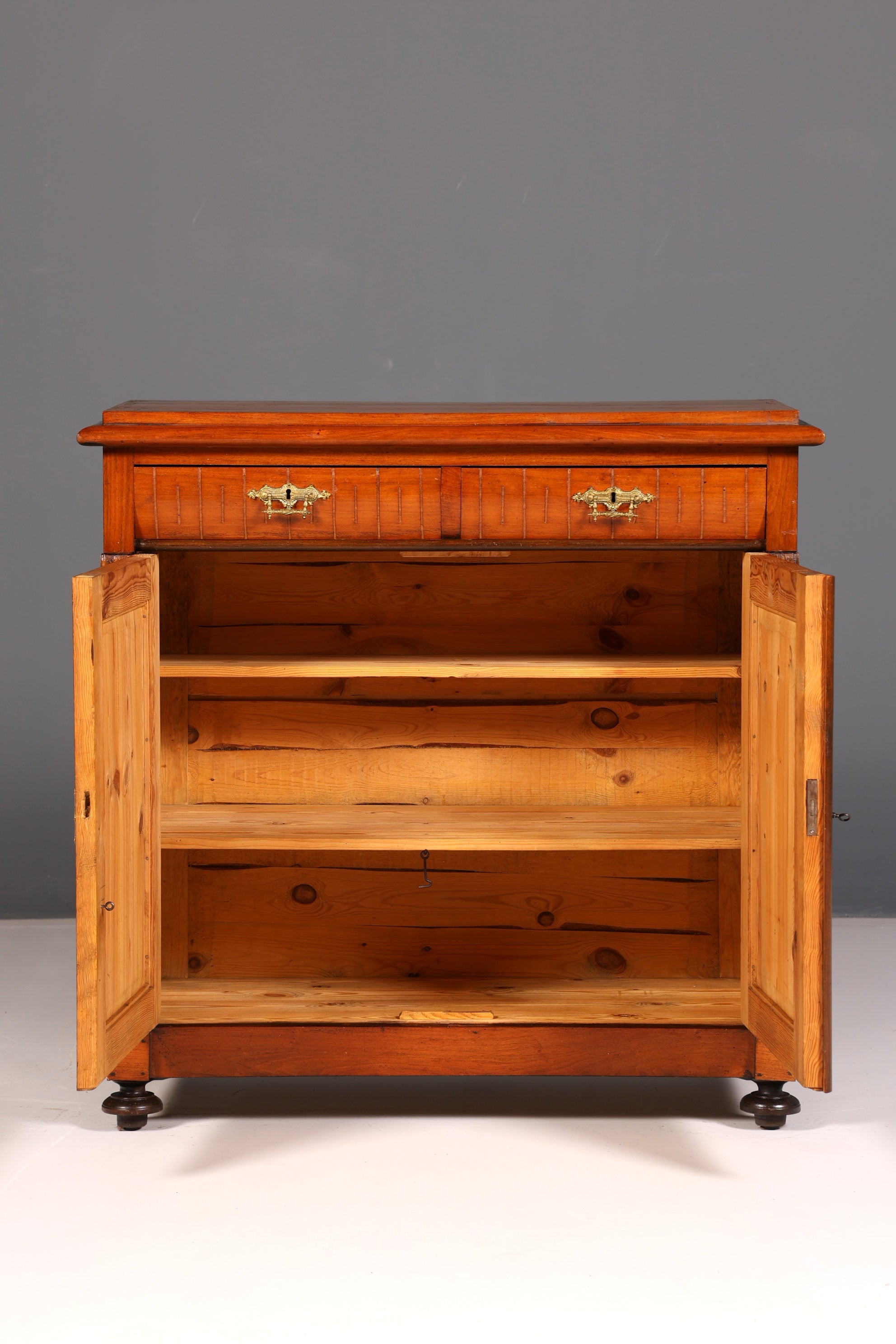 Wunderschöner Gründerzeit Schrank Jugendstil Sideboard Anrichte Kommode Antik Massivholz