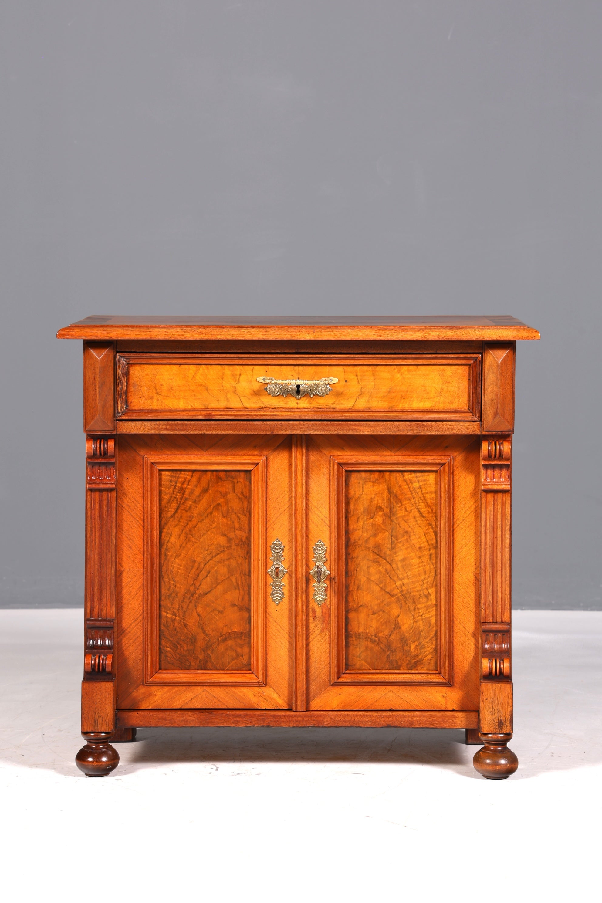 Traumhafter Gründerzeit Schrank Jugendstil Sideboard Antik Kommode Anrichte