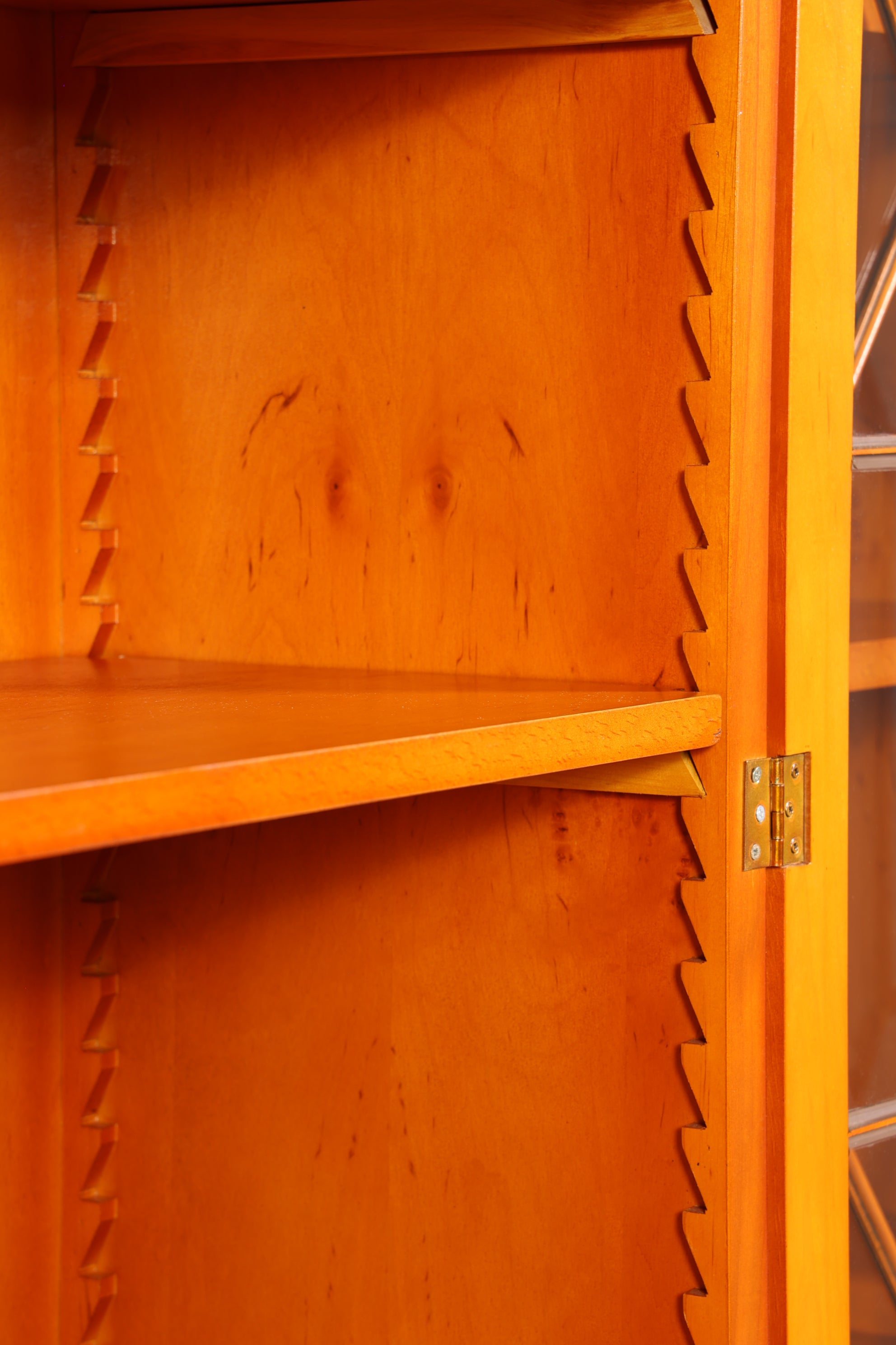 Stilvolle Englische Vitrine Bücherschrank Buffet Antik Stil Englisch Eibe Glasvitrine Bibliothek