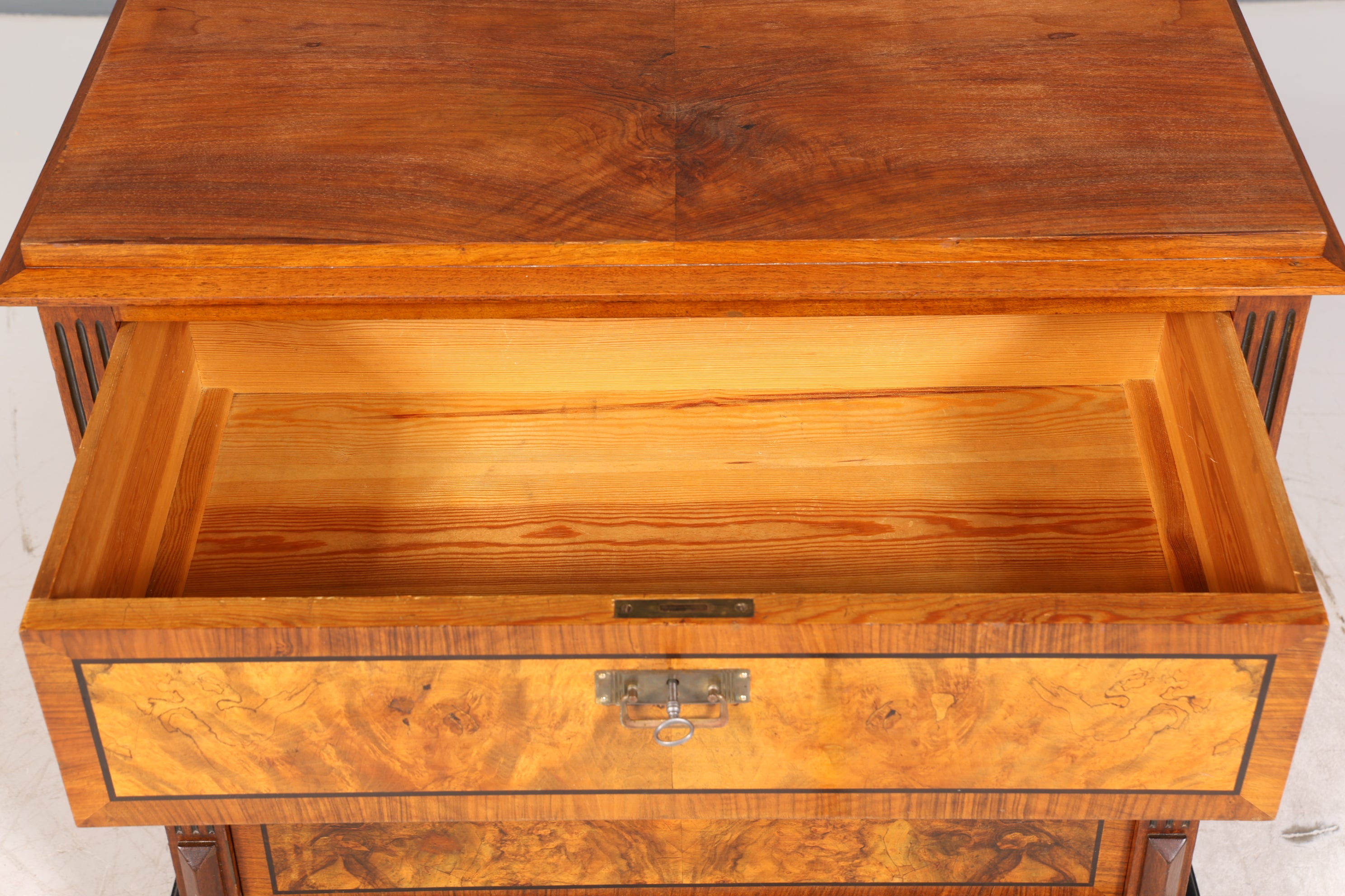 Edle Gründerzeit Kommode Jugendstil Sideboard Antik Schubladenkommode Wäschekommode