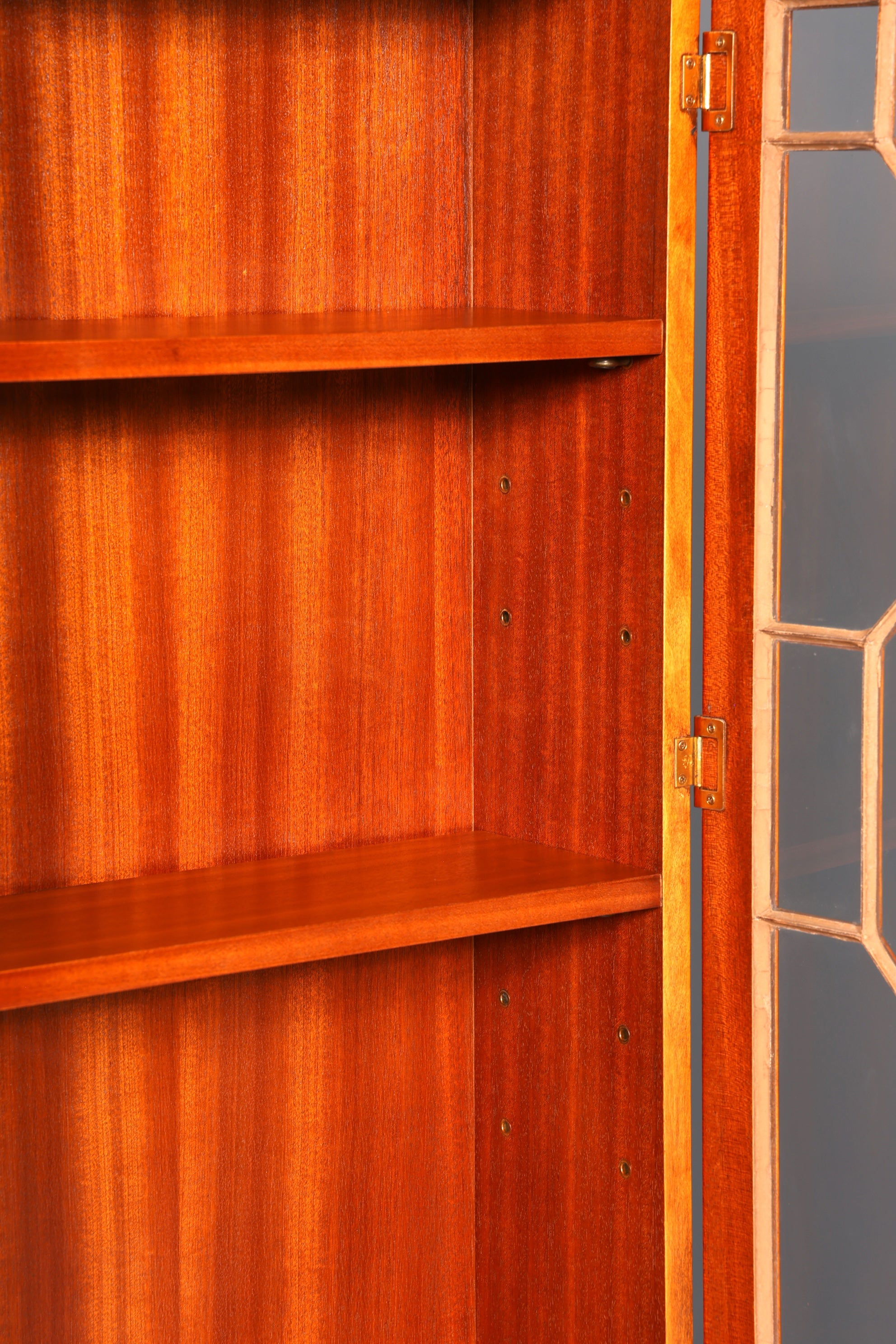 Stilvoller Englischer Sekretär Büro Aufsatzsekretär Eibe Antik Stil echt Lederauflage Vitrinen Schrank UK