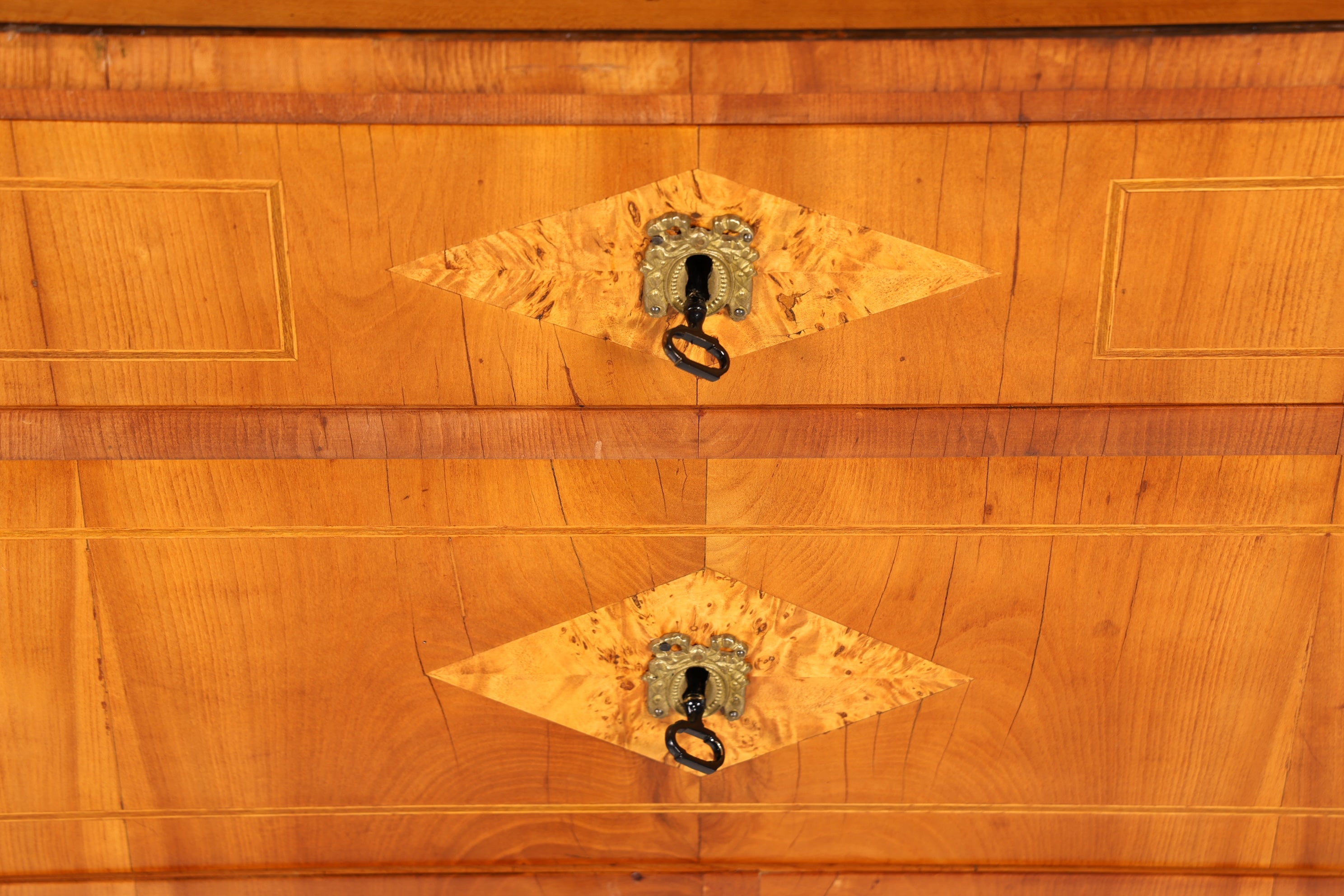 Wunderschöne Biedermeier Kommode Antik Schrank Schubladenkommode Wäschekommode