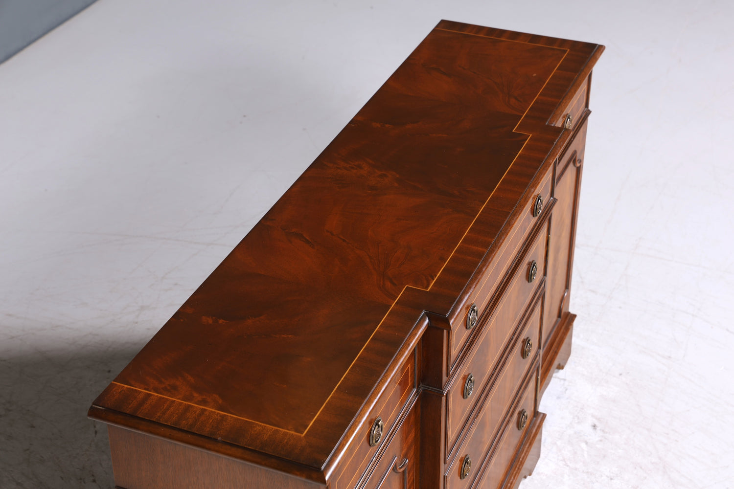 Wunderschönes Englisches Sideboard echt Holz Schrank Antik 60s Buffetschrank Kommode