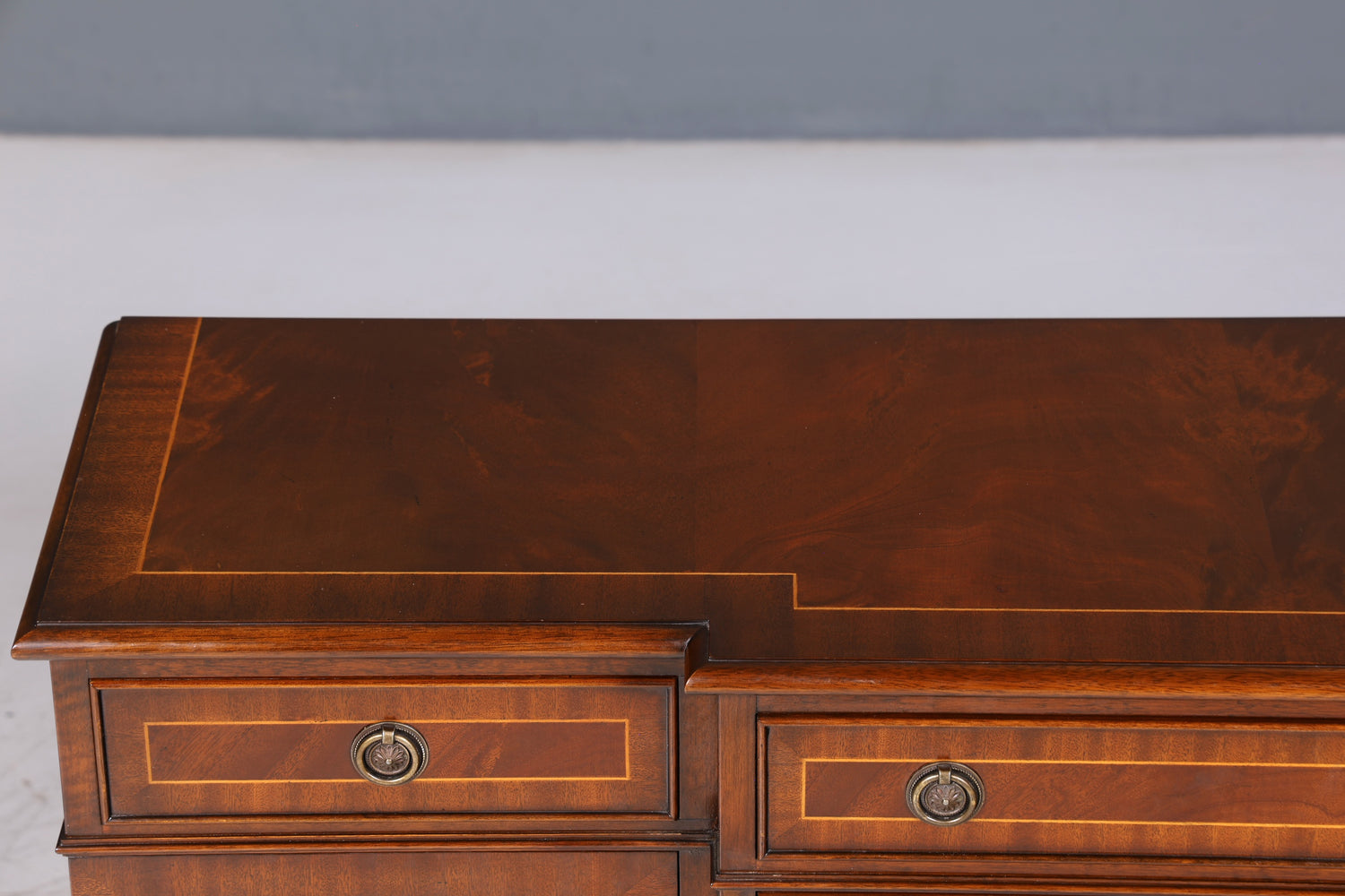 Wunderschönes Englisches Sideboard echt Holz Schrank Antik 60s Buffetschrank Kommode