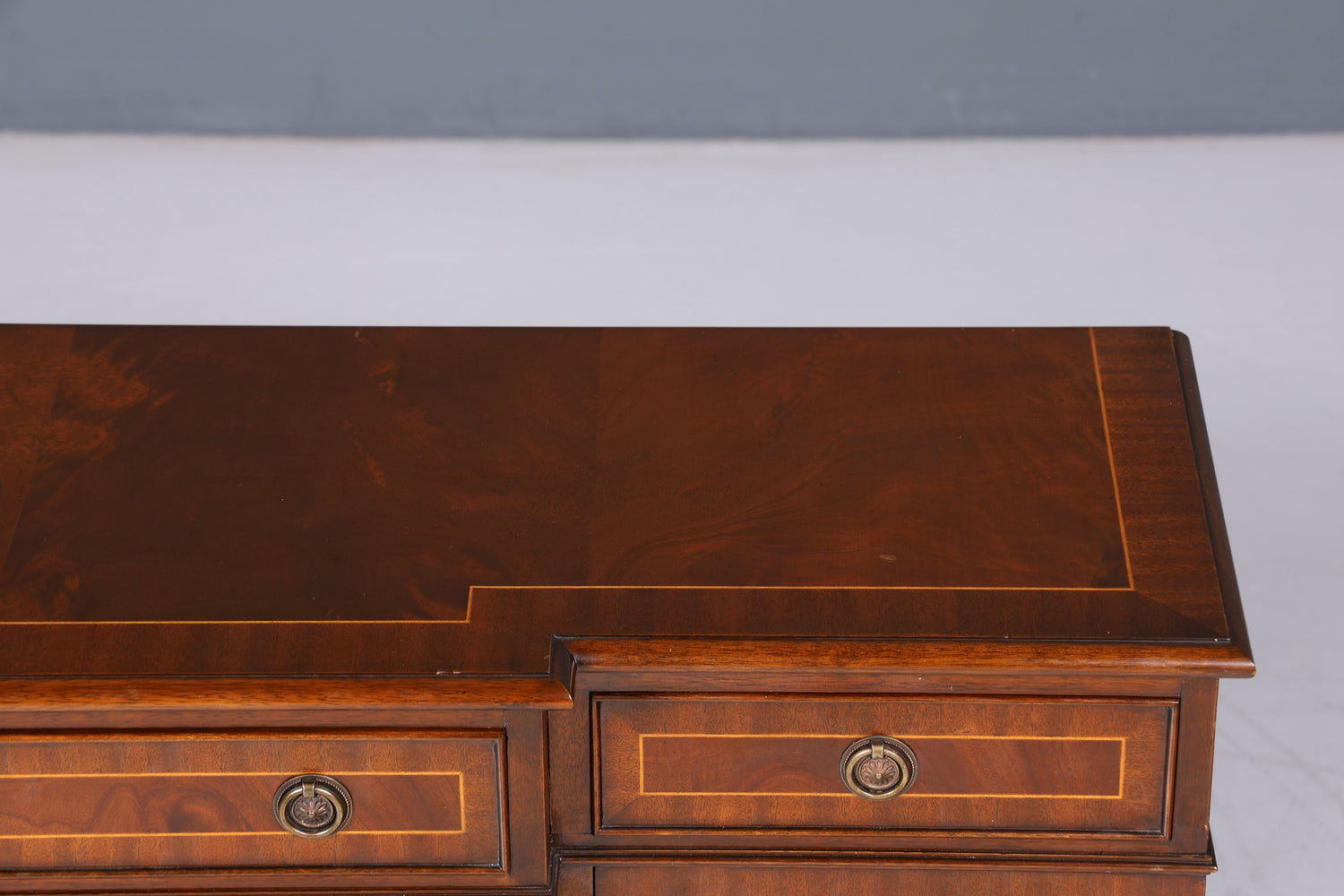 Wunderschönes Englisches Sideboard echt Holz Schrank Antik 60s Buffetschrank Kommode