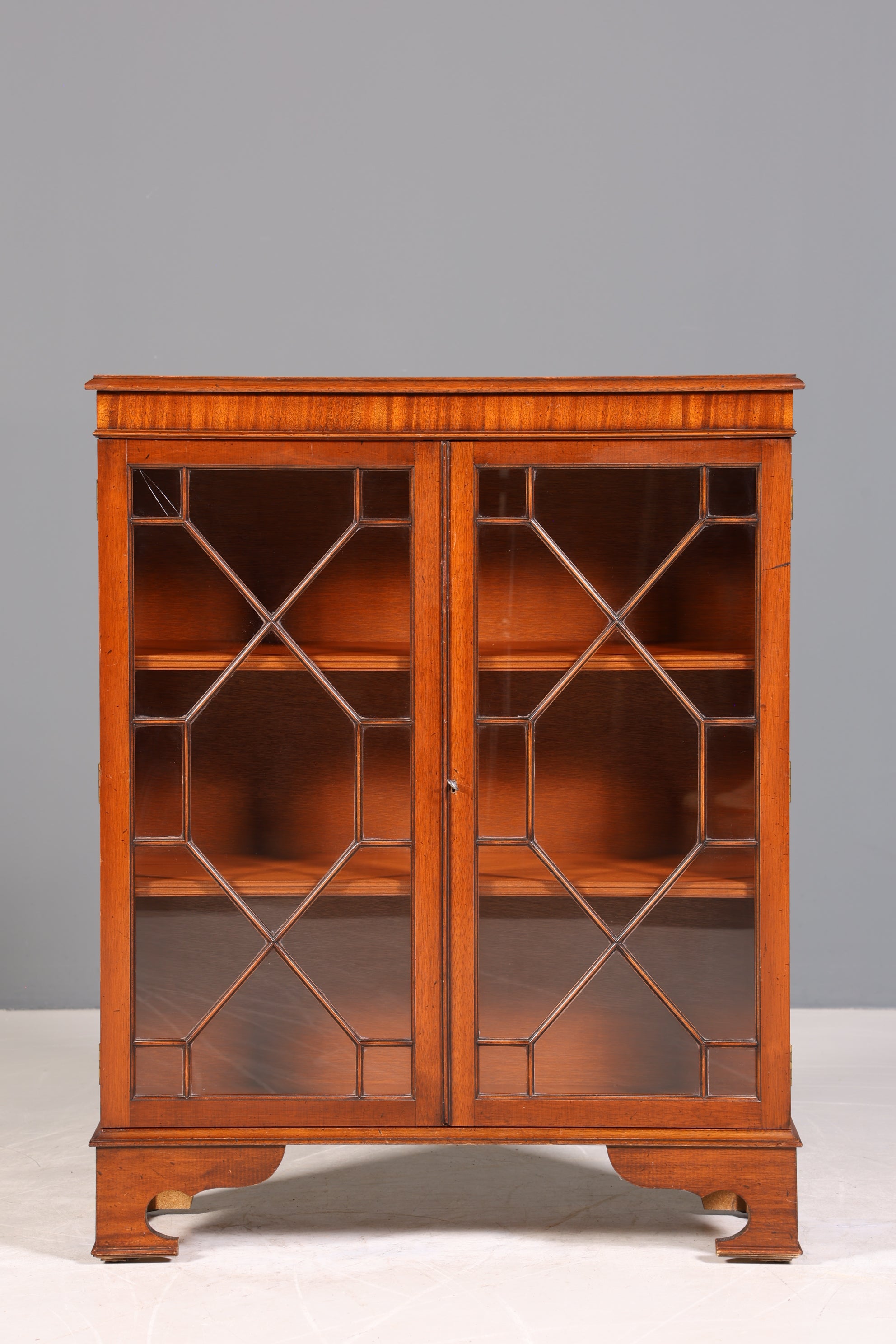 Wunderschöne Englische Vitrine Regal Buffet Antik Stil Englisch Glasvitrine Bücherregal