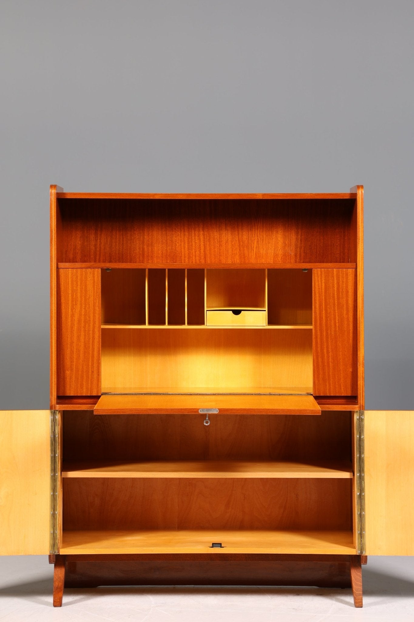 Stilvoller Mid Century Schrank František Jirák für Tatra Nabytok Sekretär Bücherregal Retro Highboard Vintage Regal 60s