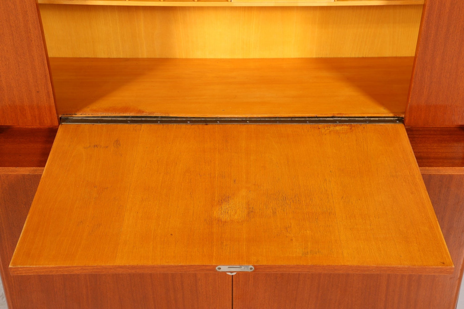 Stilvoller Mid Century Schrank František Jirák für Tatra Nabytok Sekretär Bücherregal Retro Highboard Vintage Regal 60s