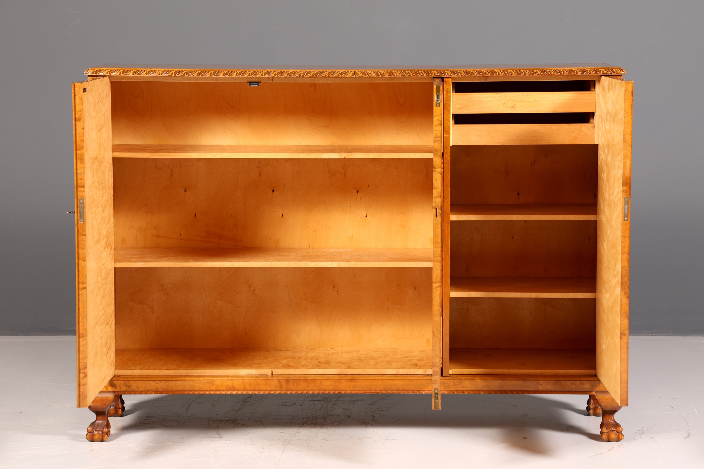 Stilvoller Original Art Deco Schrank Sideboard Highboard Kommode um 1930 Antik Massivholz