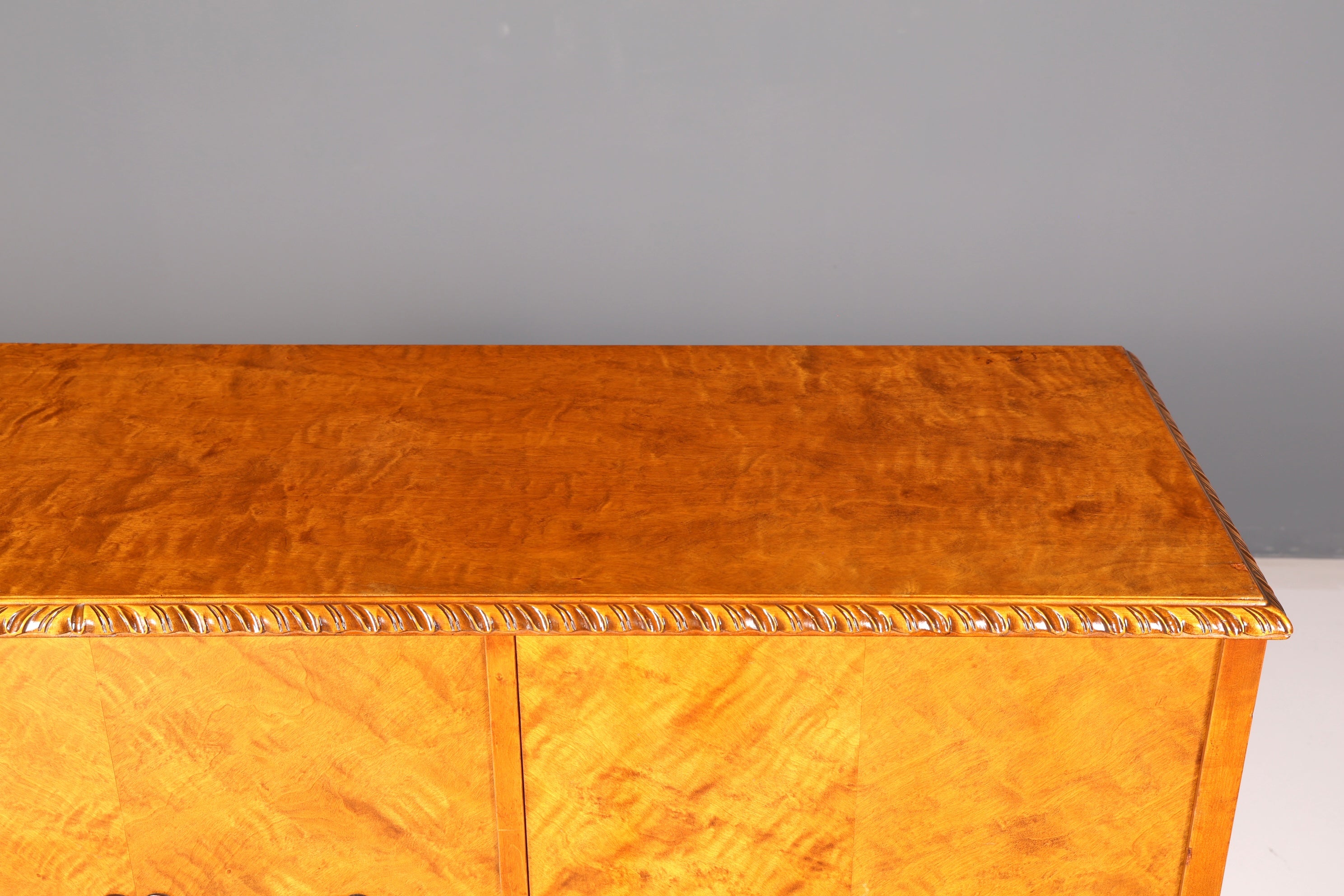 Stilvoller Original Art Deco Schrank Sideboard Highboard Kommode um 1930 Antik Massivholz