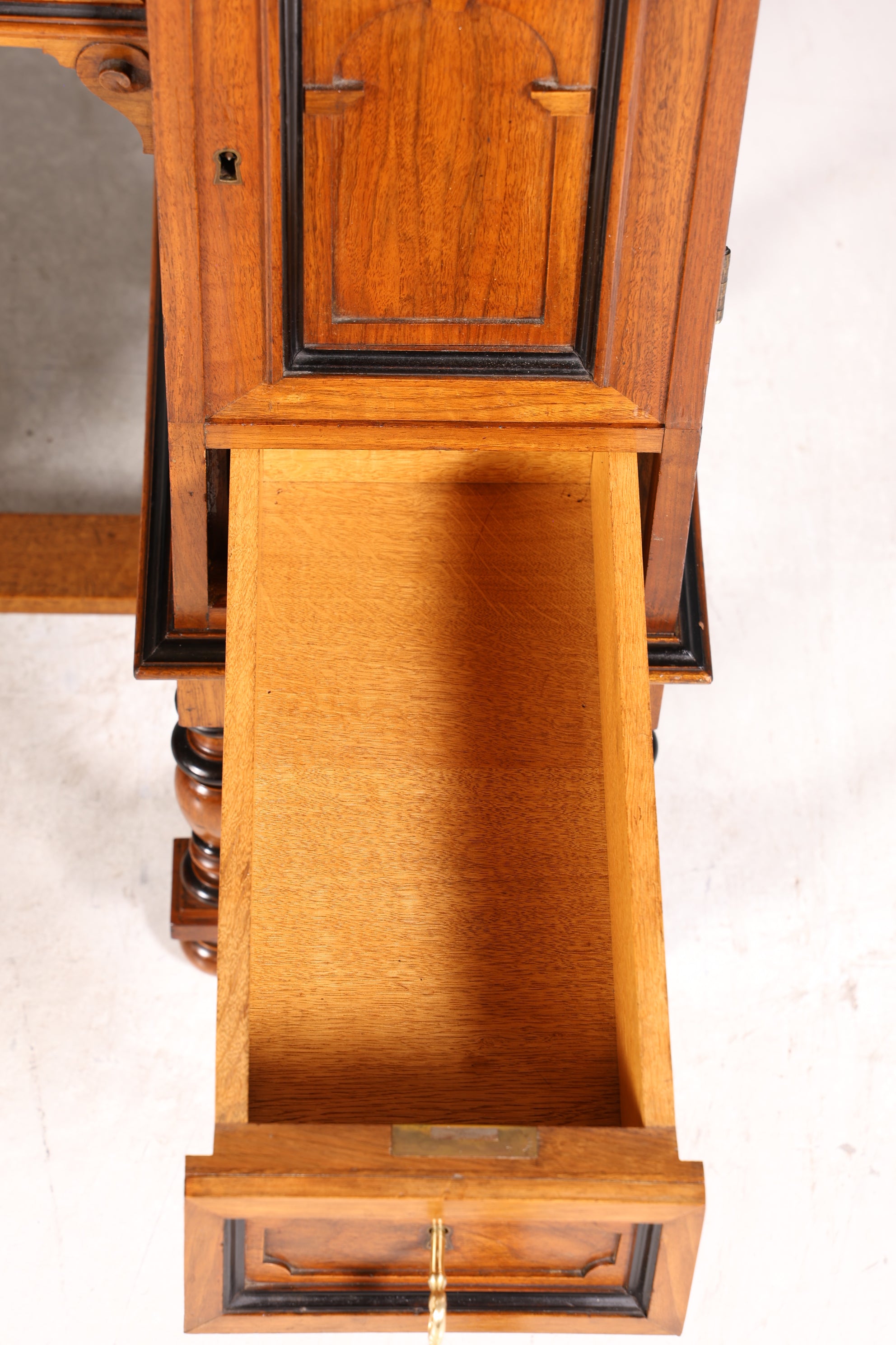 Traumhafter Gründerzeit Schreibtisch Jugendstil Eiche Bürotisch echt Leder Antik Office Desk