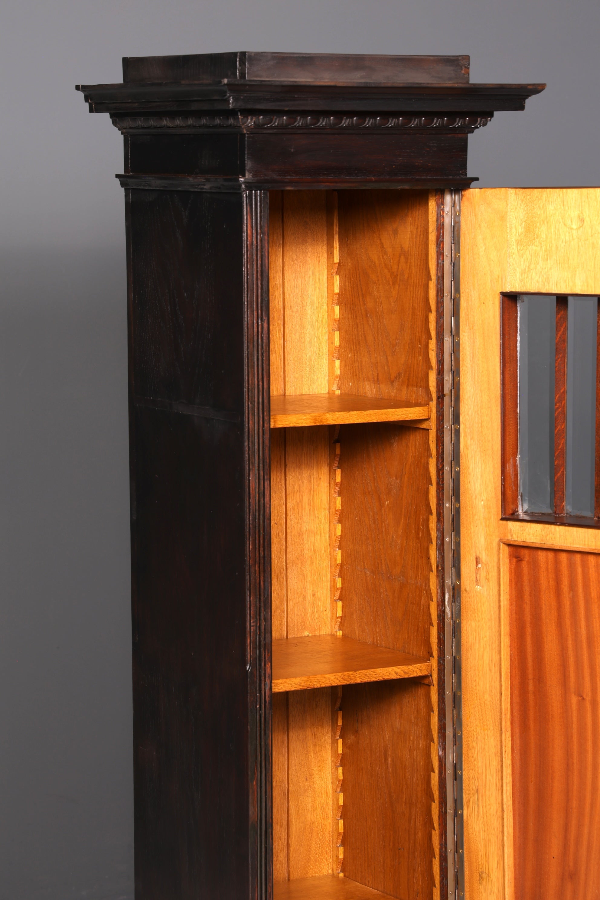 Prachtvolle Jugendstil Vitrine Eiche Antiker Bücherschrank Geschirrschrank Glasvitrine Schrank Antik 2 von 2