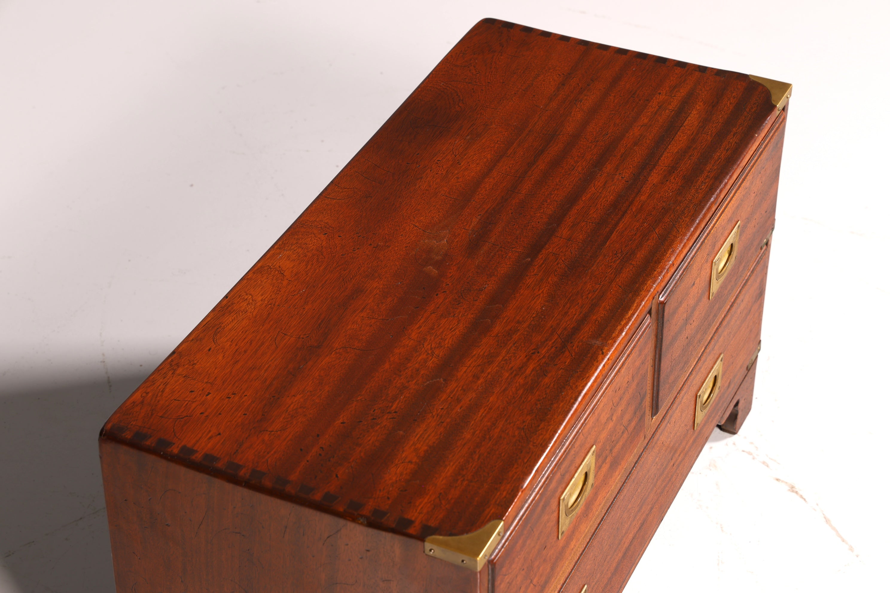 Wunderschöne Maritime Kommode Englisch Military Chest Schubladenkommode Wäschekommode Antik Massivholz
