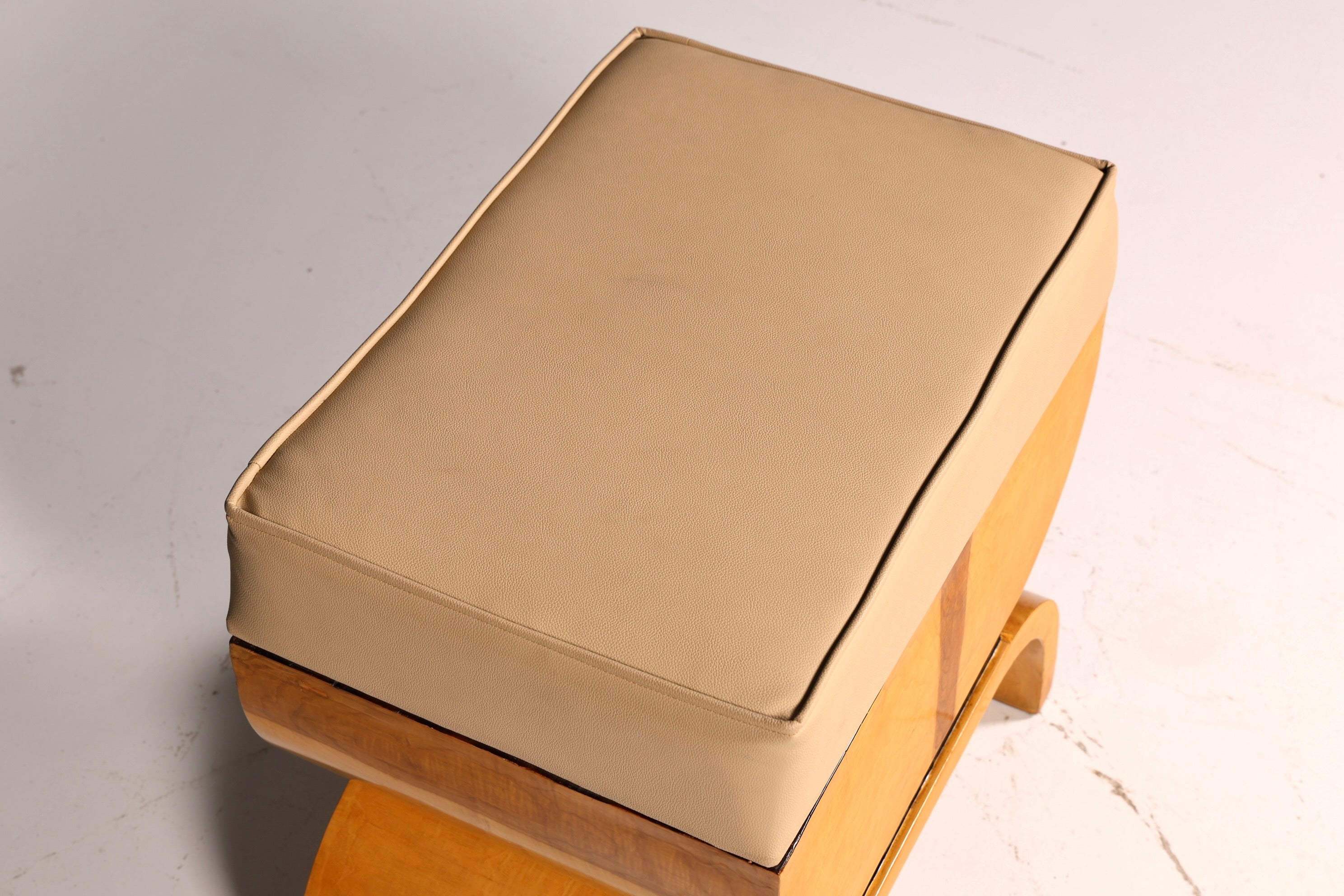 Wunderschöner Hocker im Art Deco Stil Birke Sitzhocker Fußhocker Fußbank Antik Vintage