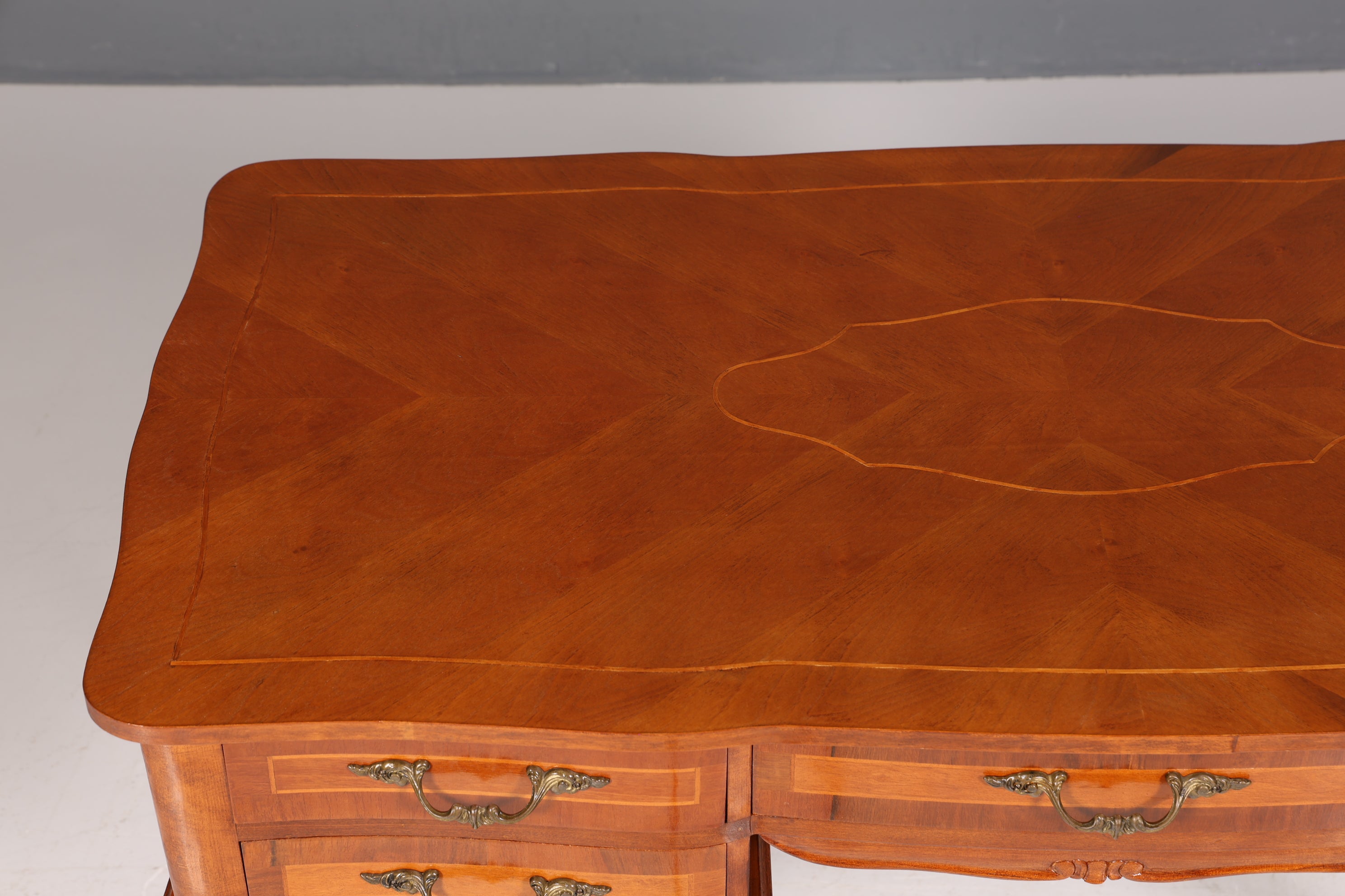 Wunderschöner Chippendale Schreibtisch echt Holz Antik Stil Bürotisch Barock Stil Office Desk