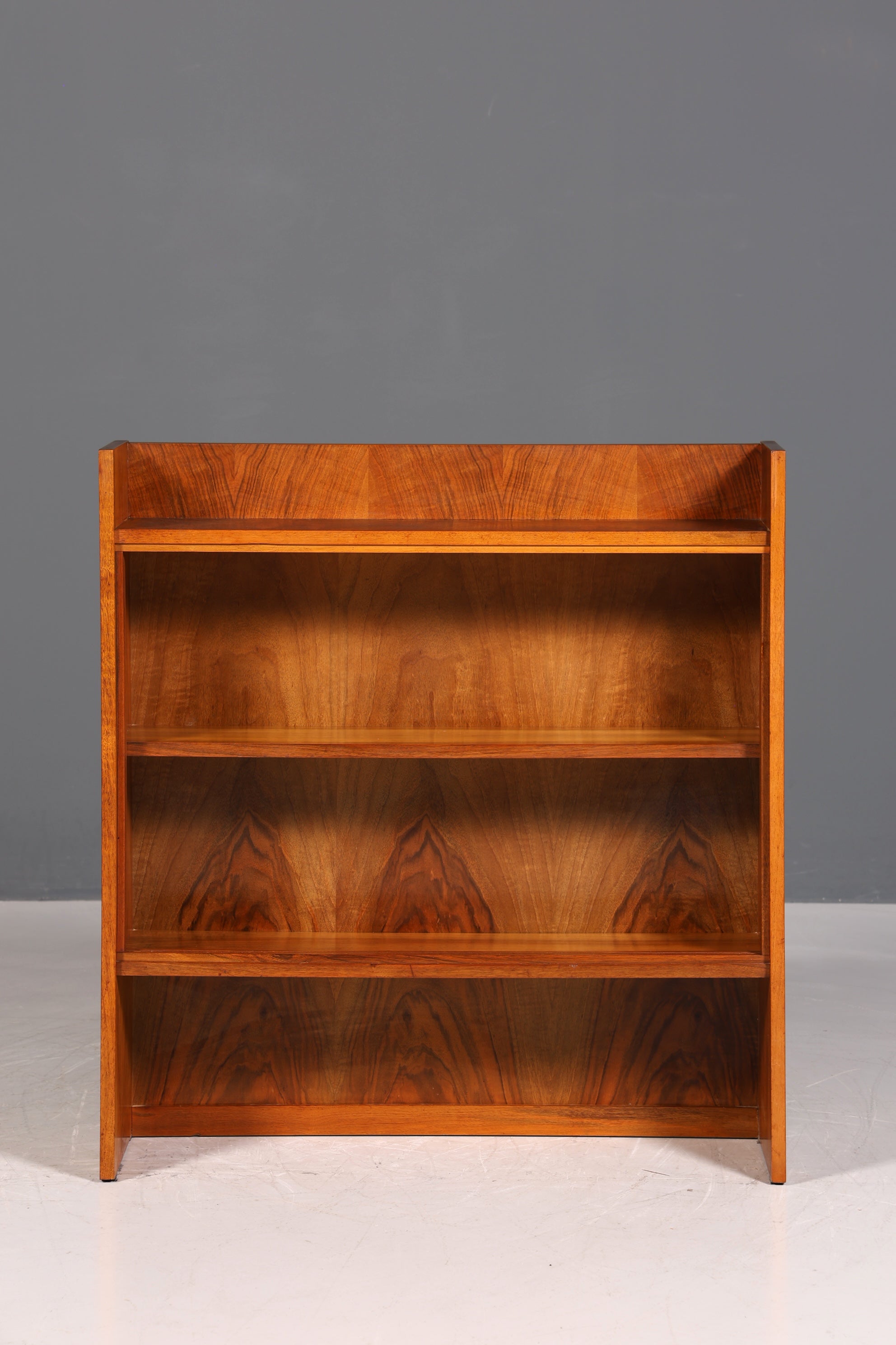 Wunderschönes Mid Century Regal Vintage Bücherregal Retro Standregal 60s Buchablage 2 von 2