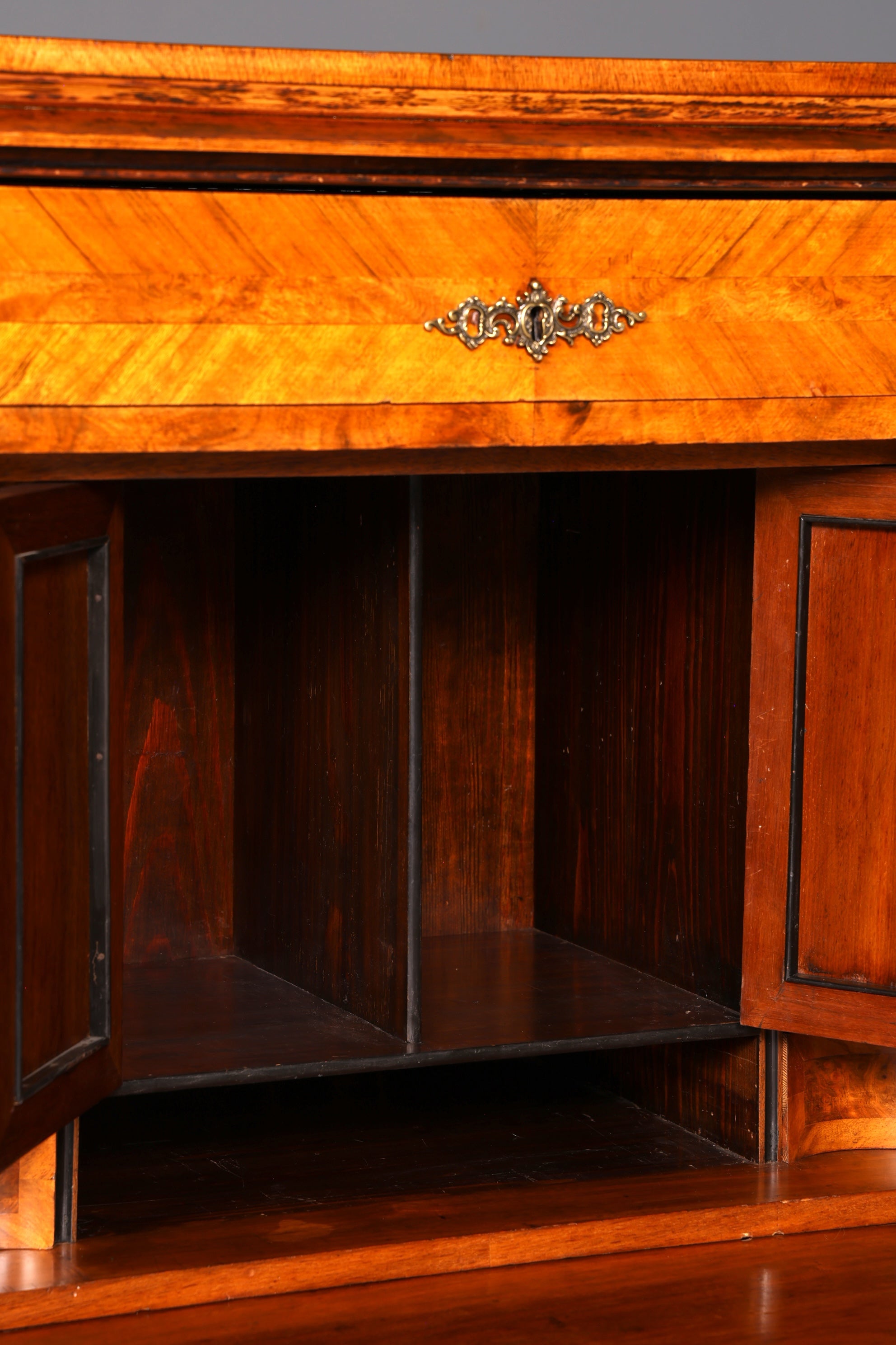 Wunderschöner Louis Philippe Sekretär Vertiko Highboard Schreibsekretär Massivholz
