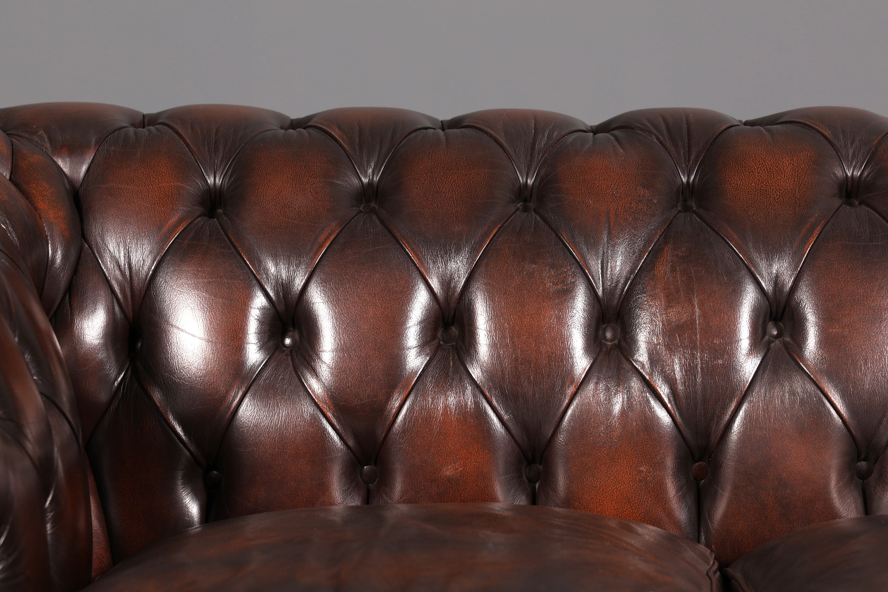 Wunderschönes Original Chesterfield Sofa 2-Sitzer Couch Echt Leder Englisch Polstersofa