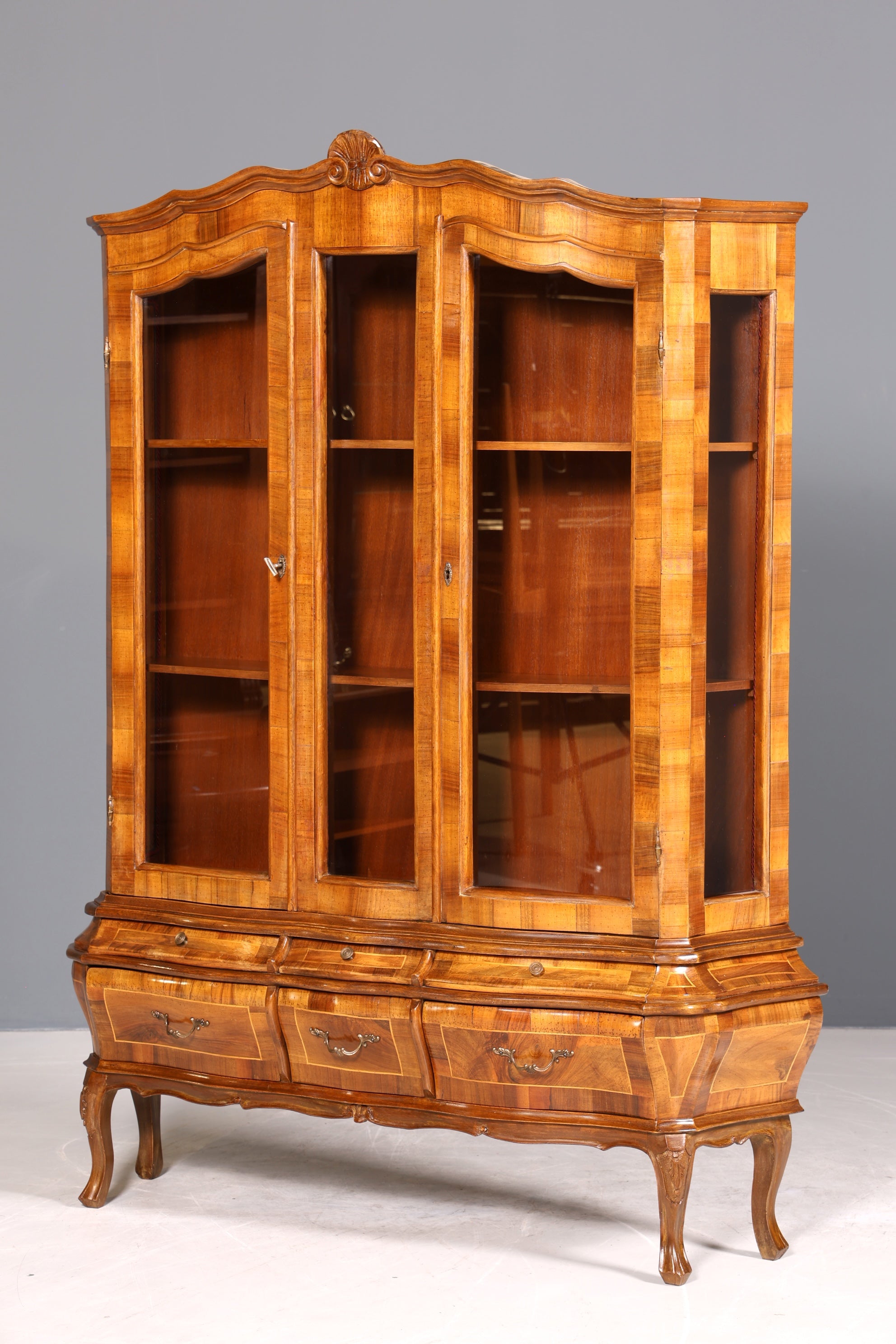Wunderschöne Chippendale Vitrine Regal Schrank Barock Stil Bücherregal Geschirrschrank