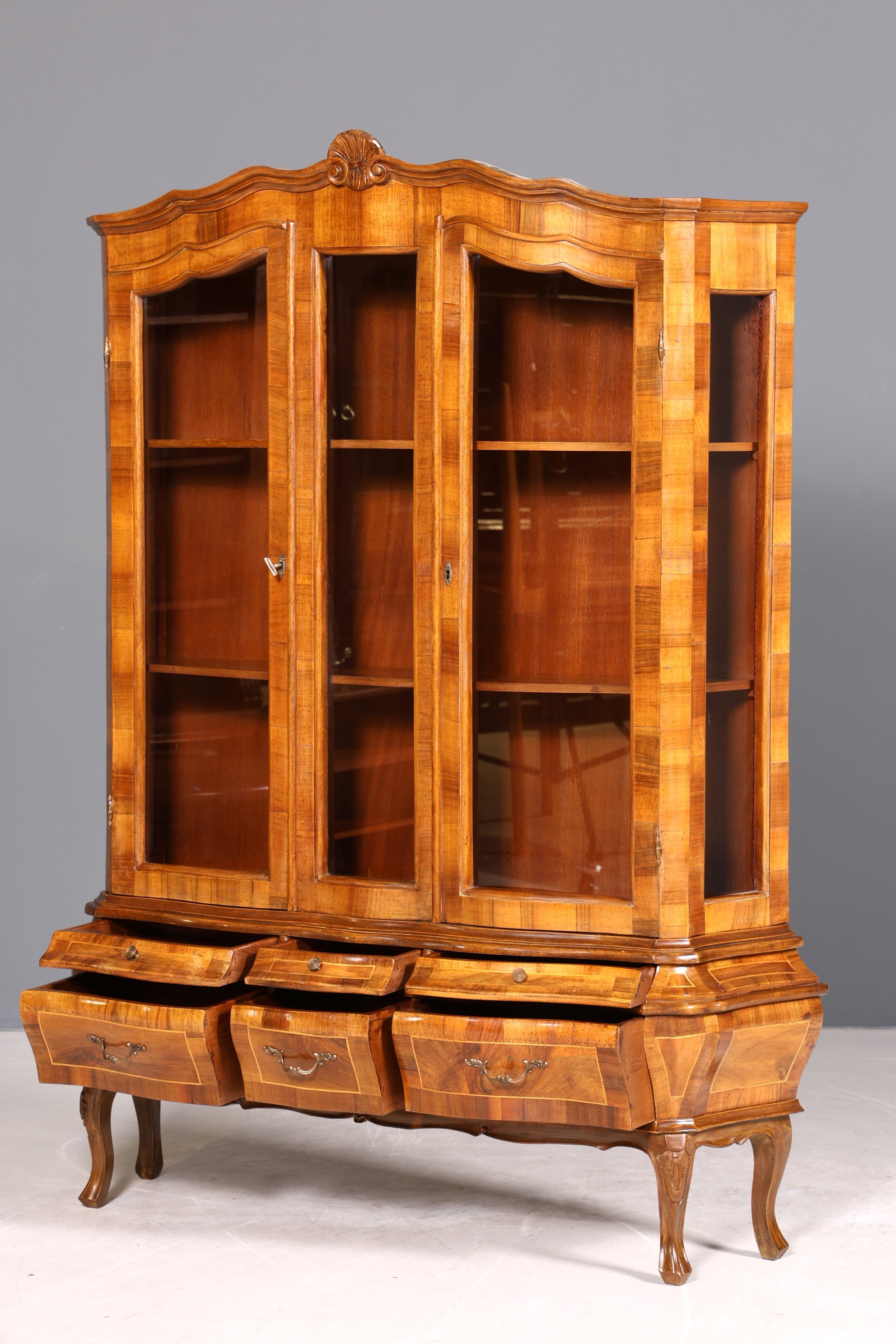 Wunderschöne Chippendale Vitrine Regal Schrank Barock Stil Bücherregal Geschirrschrank