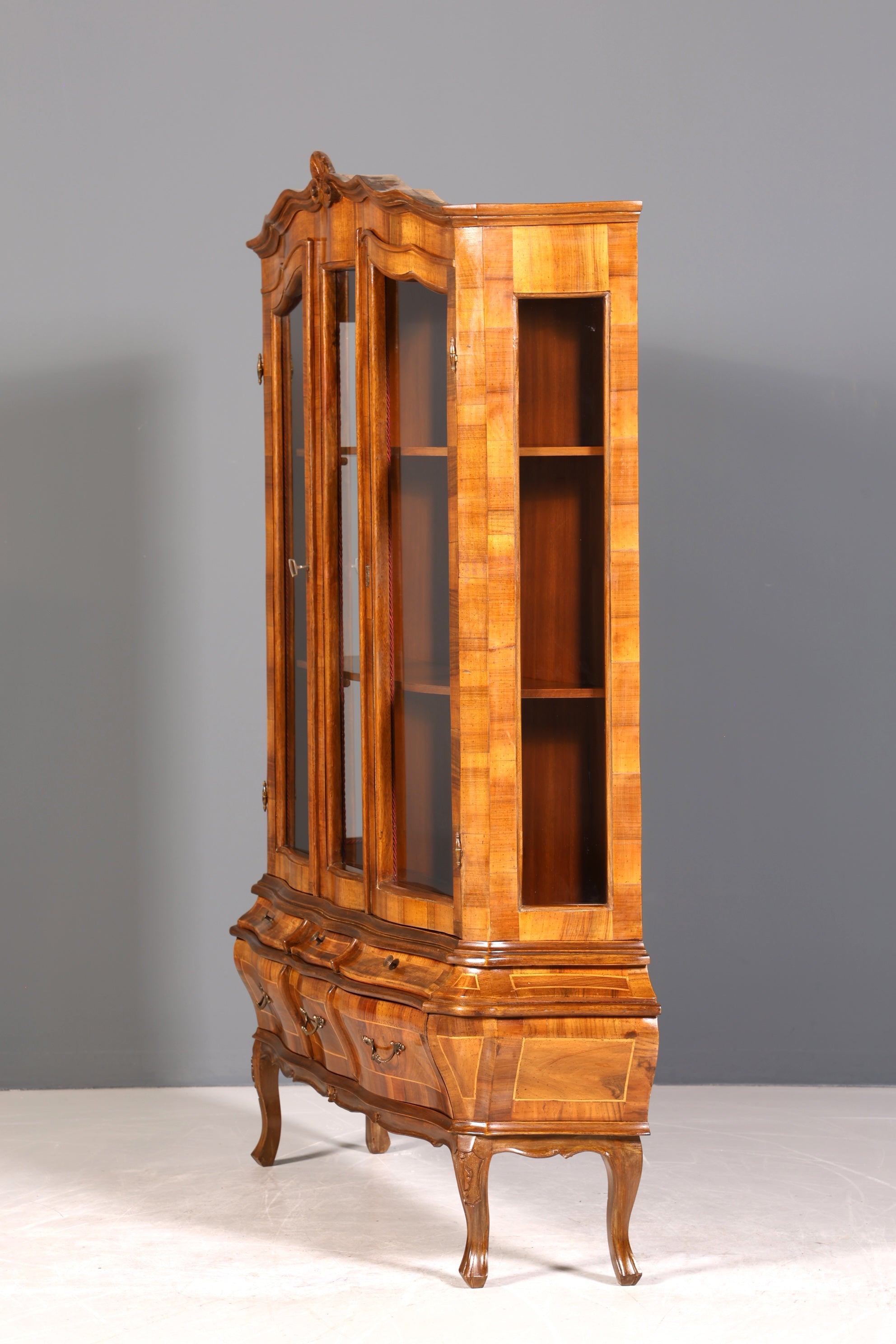 Wunderschöne Chippendale Vitrine Regal Schrank Barock Stil Bücherregal Geschirrschrank