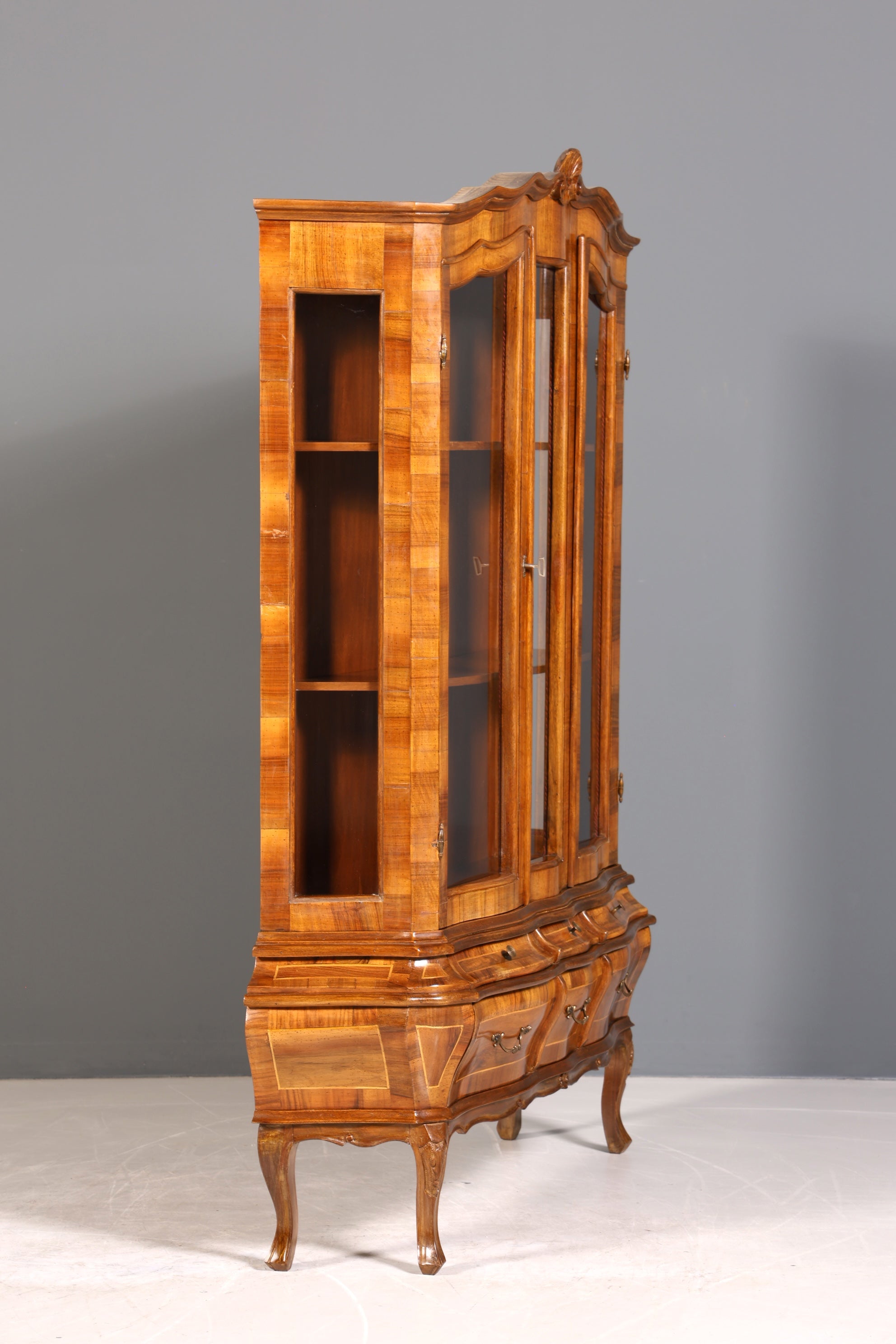 Wunderschöne Chippendale Vitrine Regal Schrank Barock Stil Bücherregal Geschirrschrank